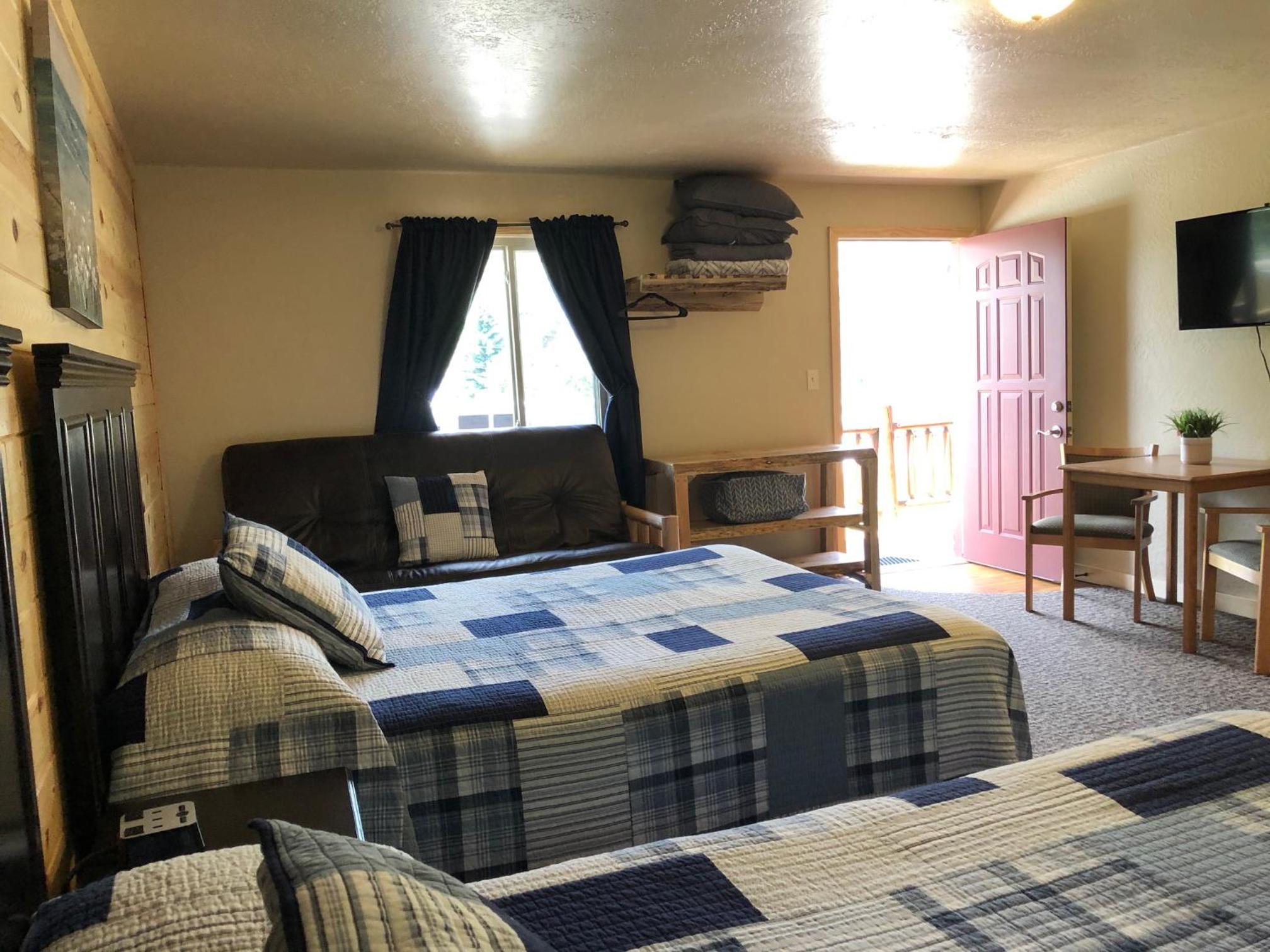 Mountain View Lodge & Cabins