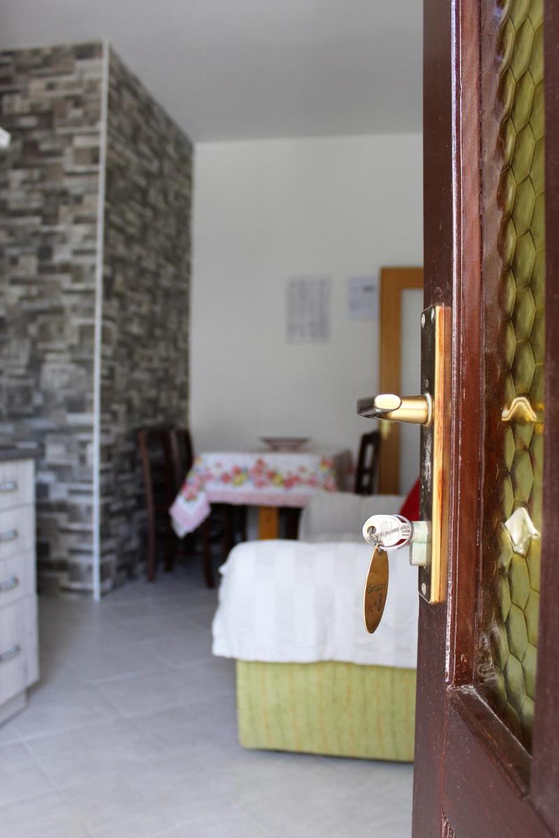 Porec Vacations - Laura's Apartment - Property Image 2