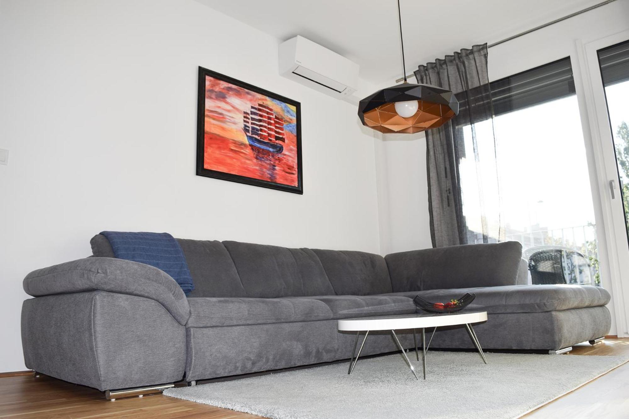 Cosy new Apartment 3min to VIC/Uno-City and Danube