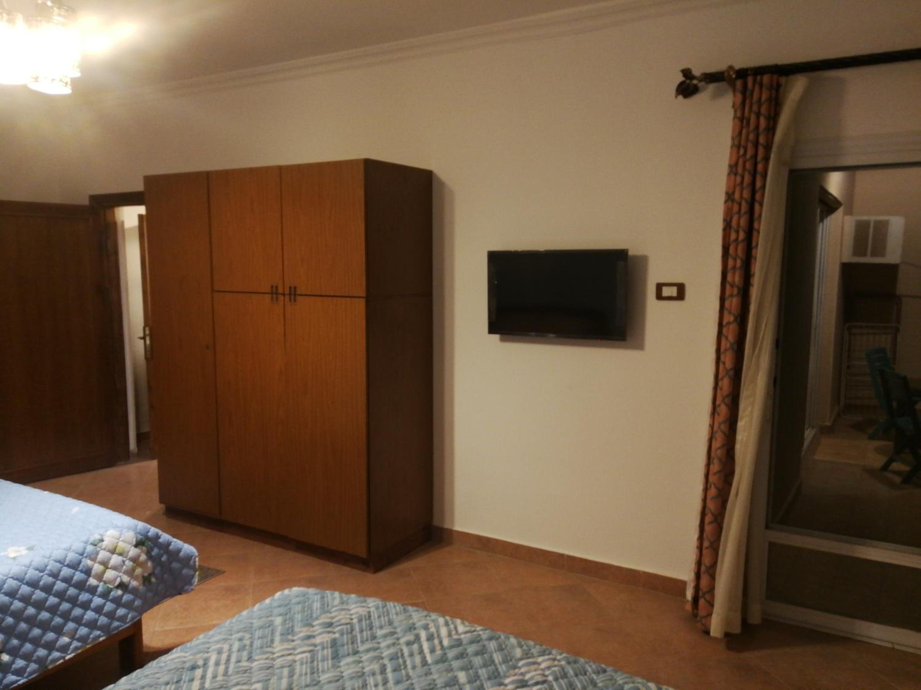 Three bedrooms apartment Nile view maadi