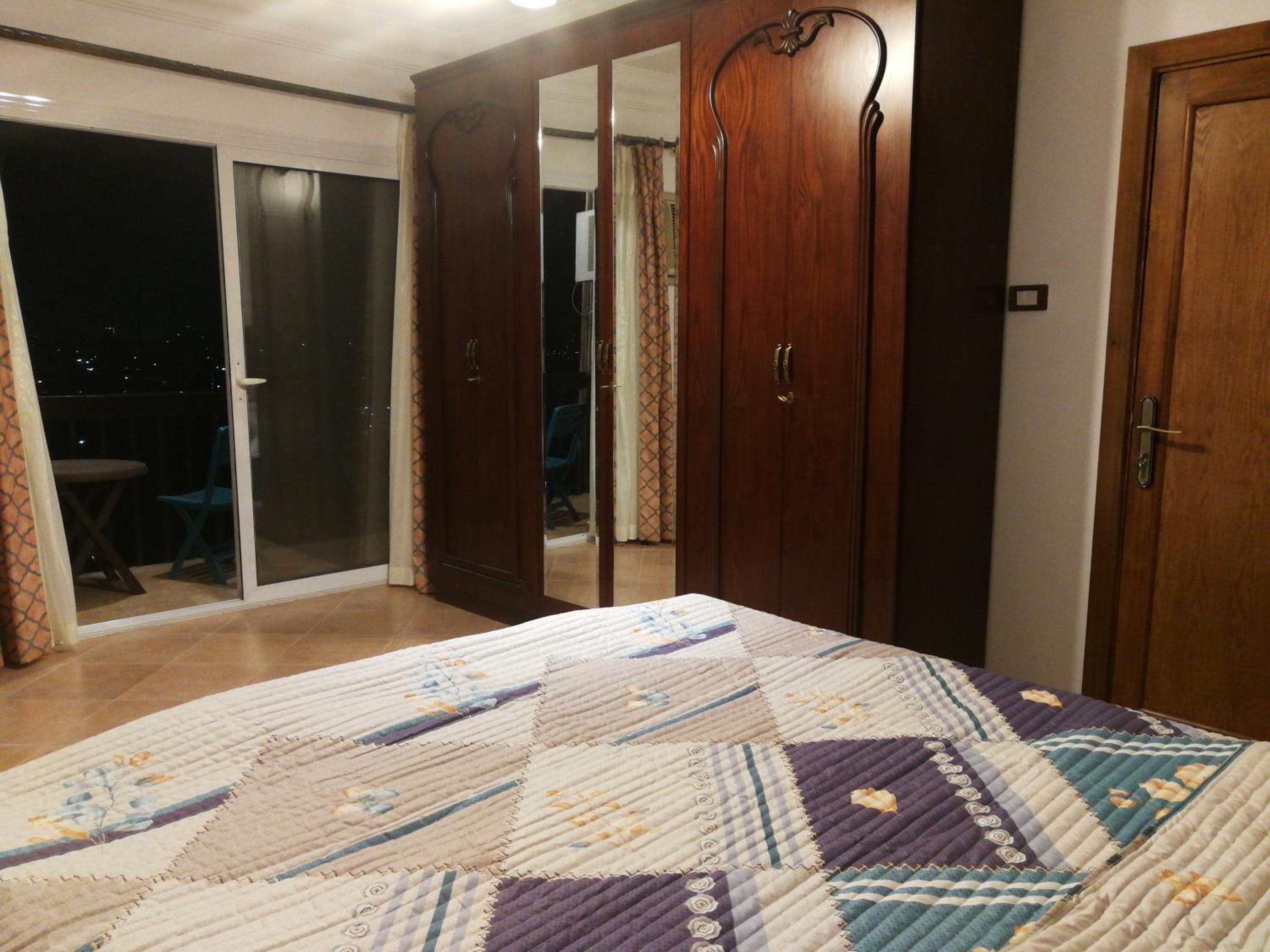 Three bedrooms apartment Nile view maadi