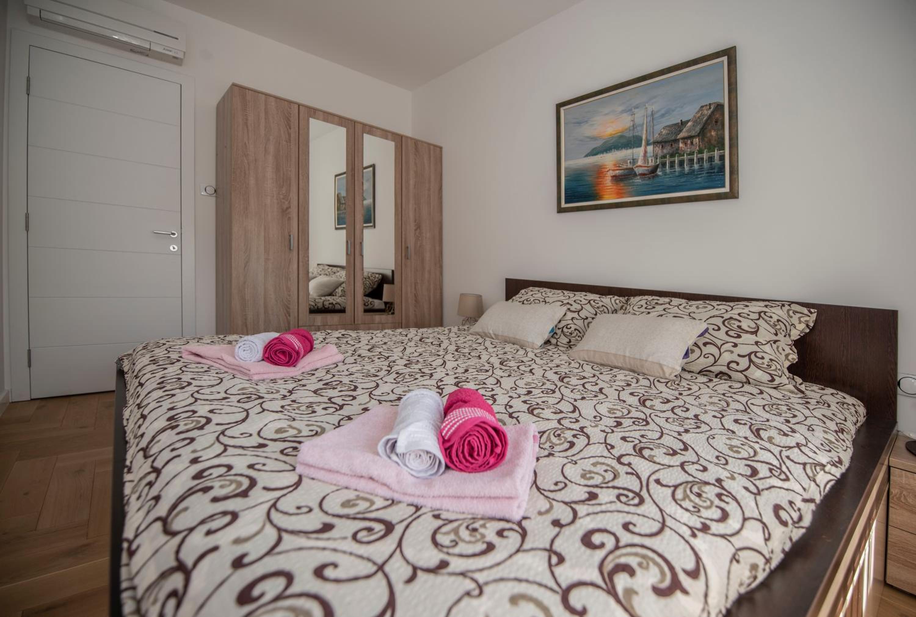 Apartment M