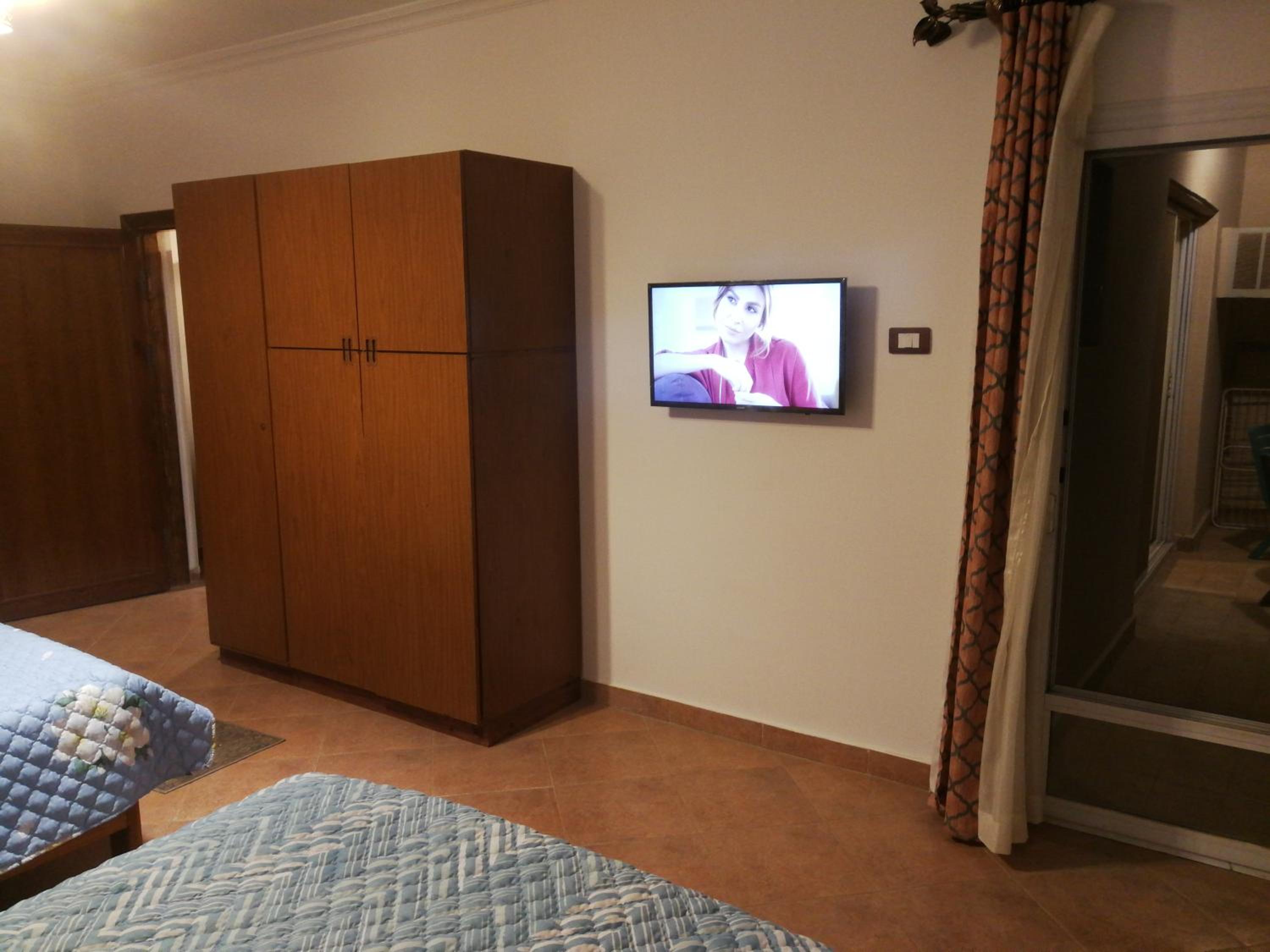 Three bedrooms apartment Nile view maadi