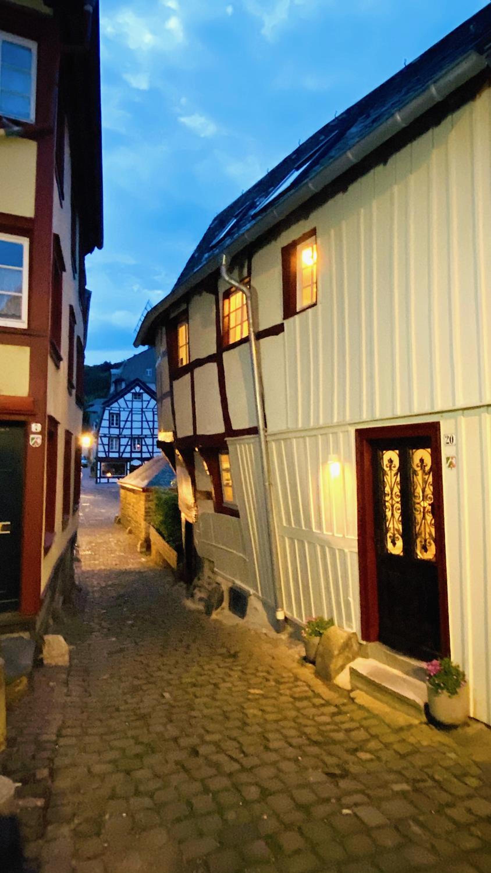 Monschau-Auszeit: Historisch wohnen direkt am Bach