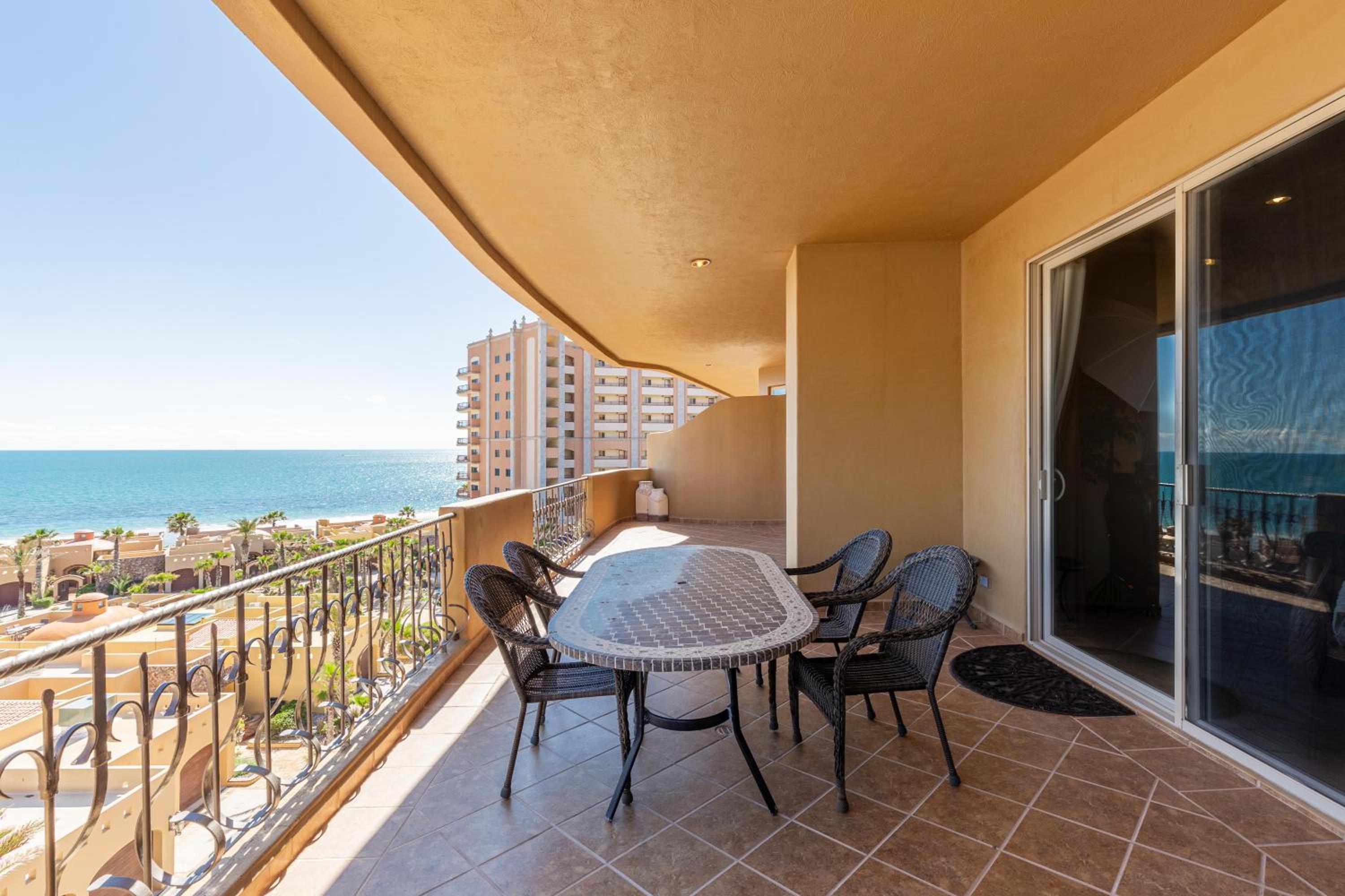 Bella Sirena Beautiful View - Condo 403-E view 5