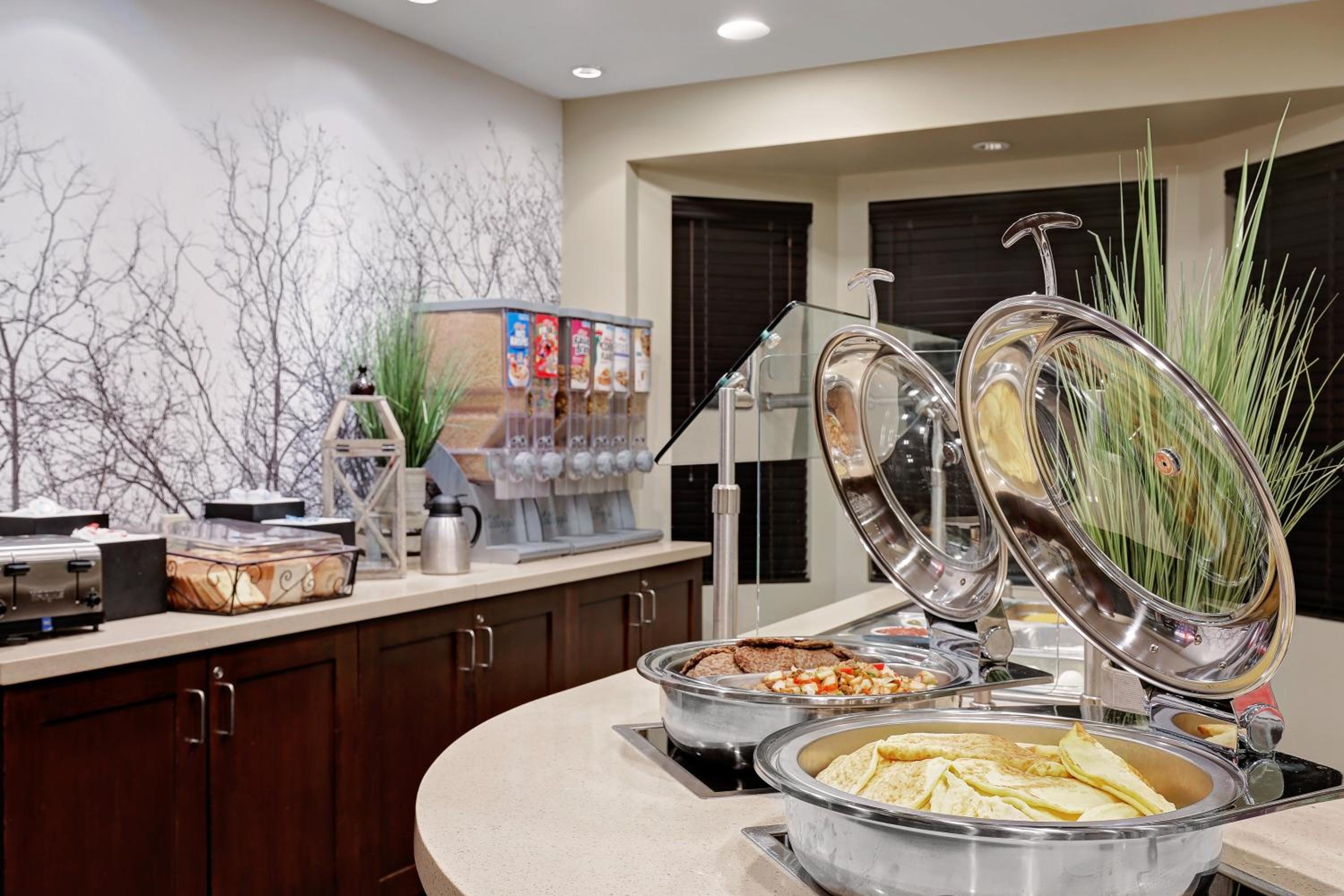 Staybridge Suites Washington D.C. - Greenbelt, an IHG Hotel - Property Image 39