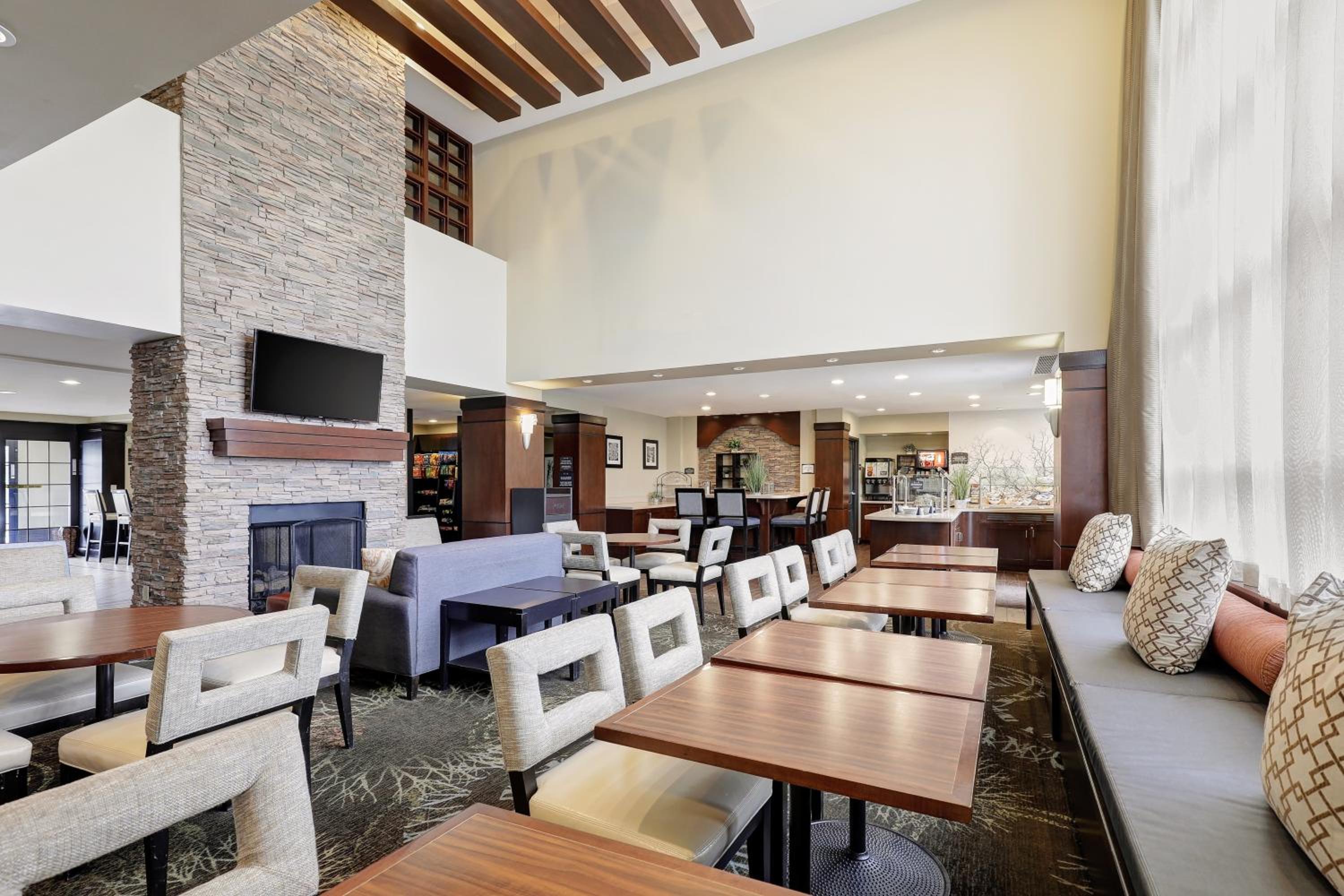 Staybridge Suites Washington D.C. - Greenbelt, an IHG Hotel - Property Image 8