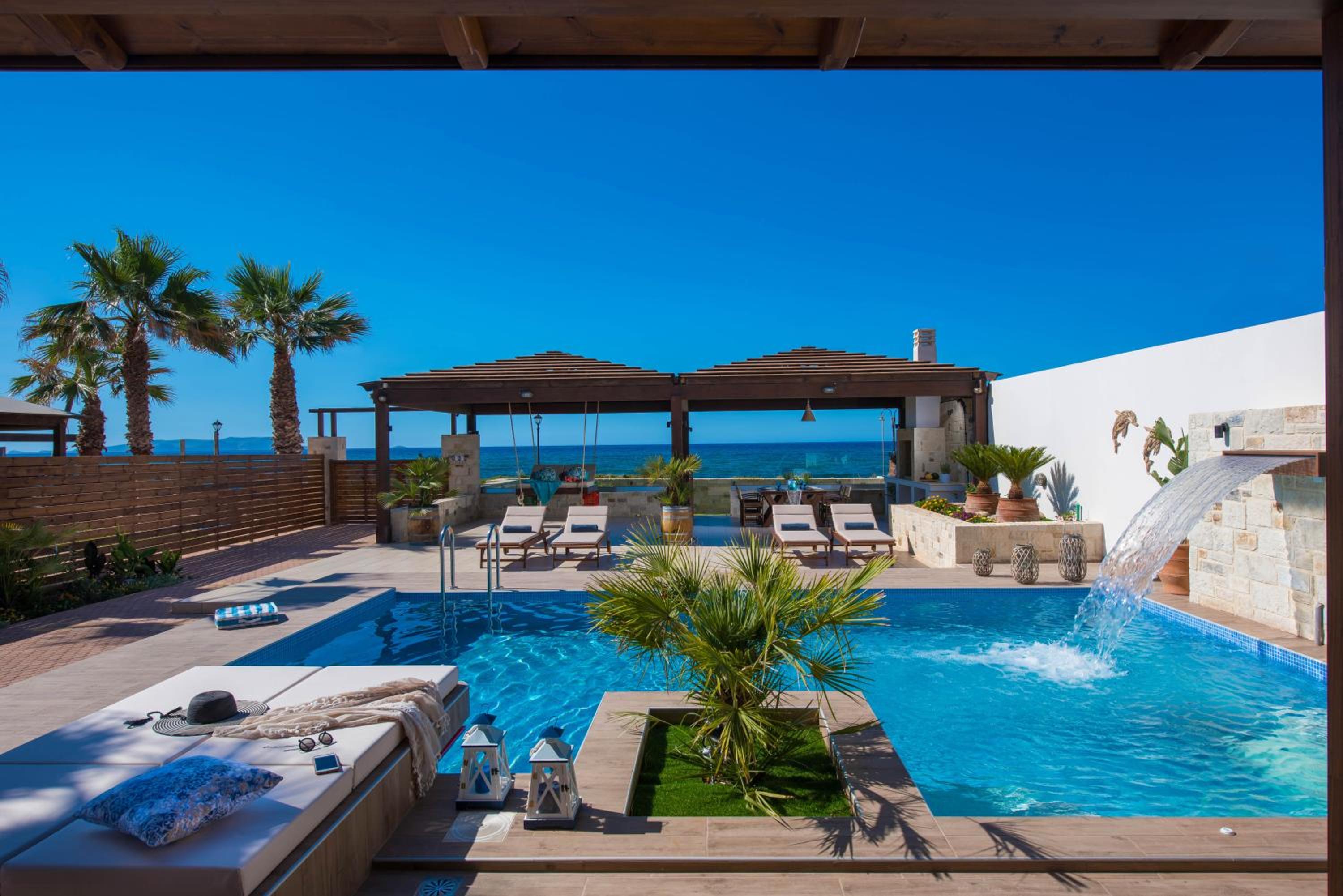 Villa en la playa de Mare — photo 3