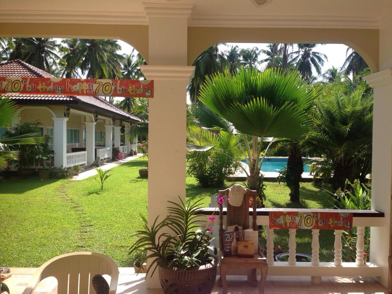 Palm Gardens Resort, Bang Saphan