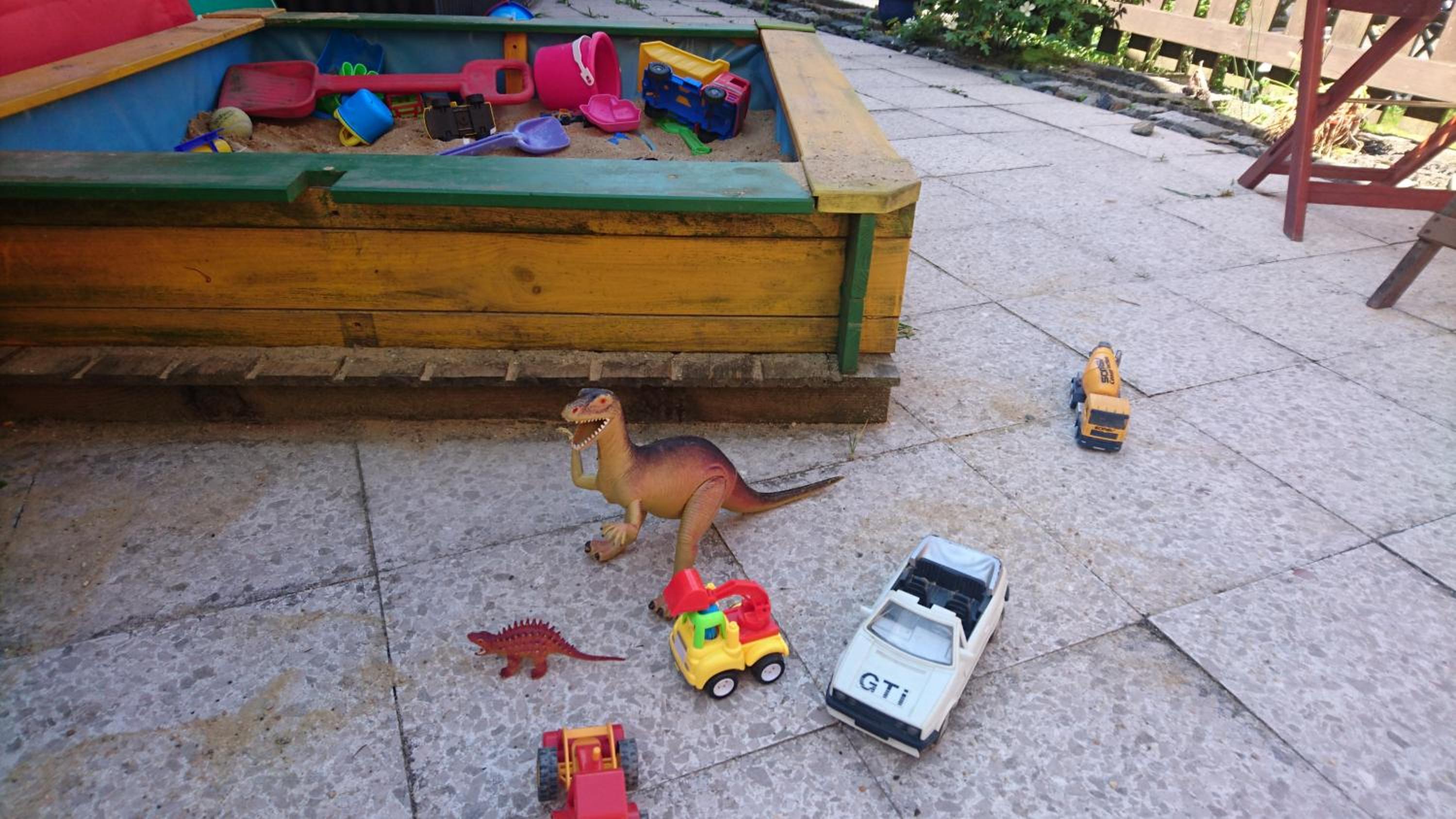 Ferienwohnung mit Garten und Spielplatz