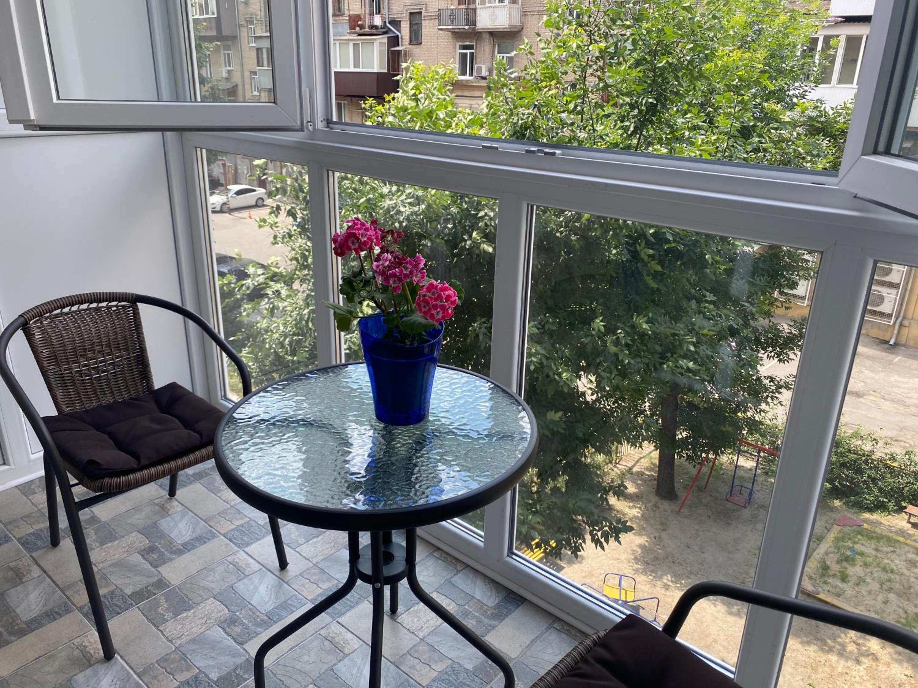New luxury Apartment in the Center on Konstitution Square view 4