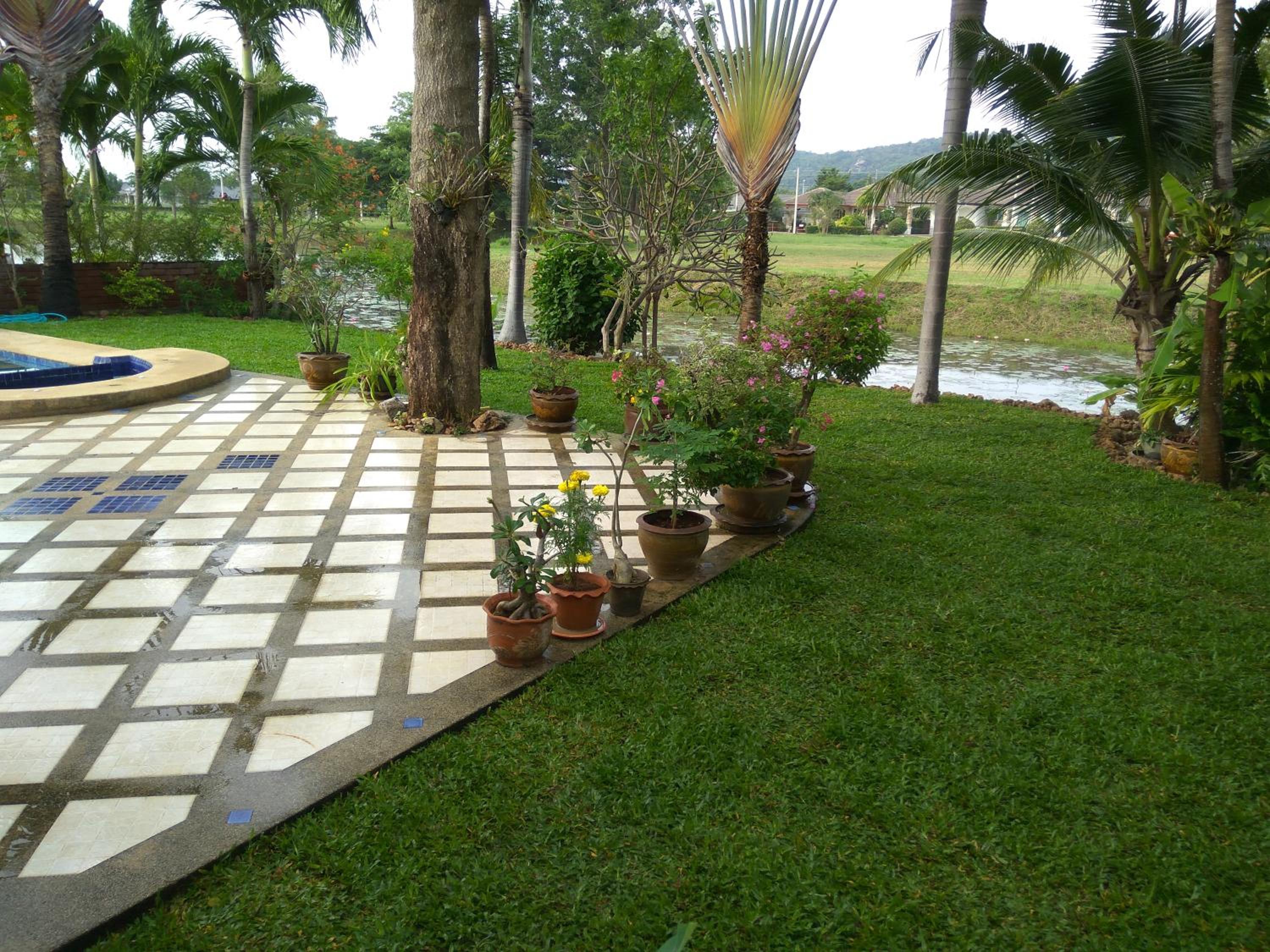 Photo 25