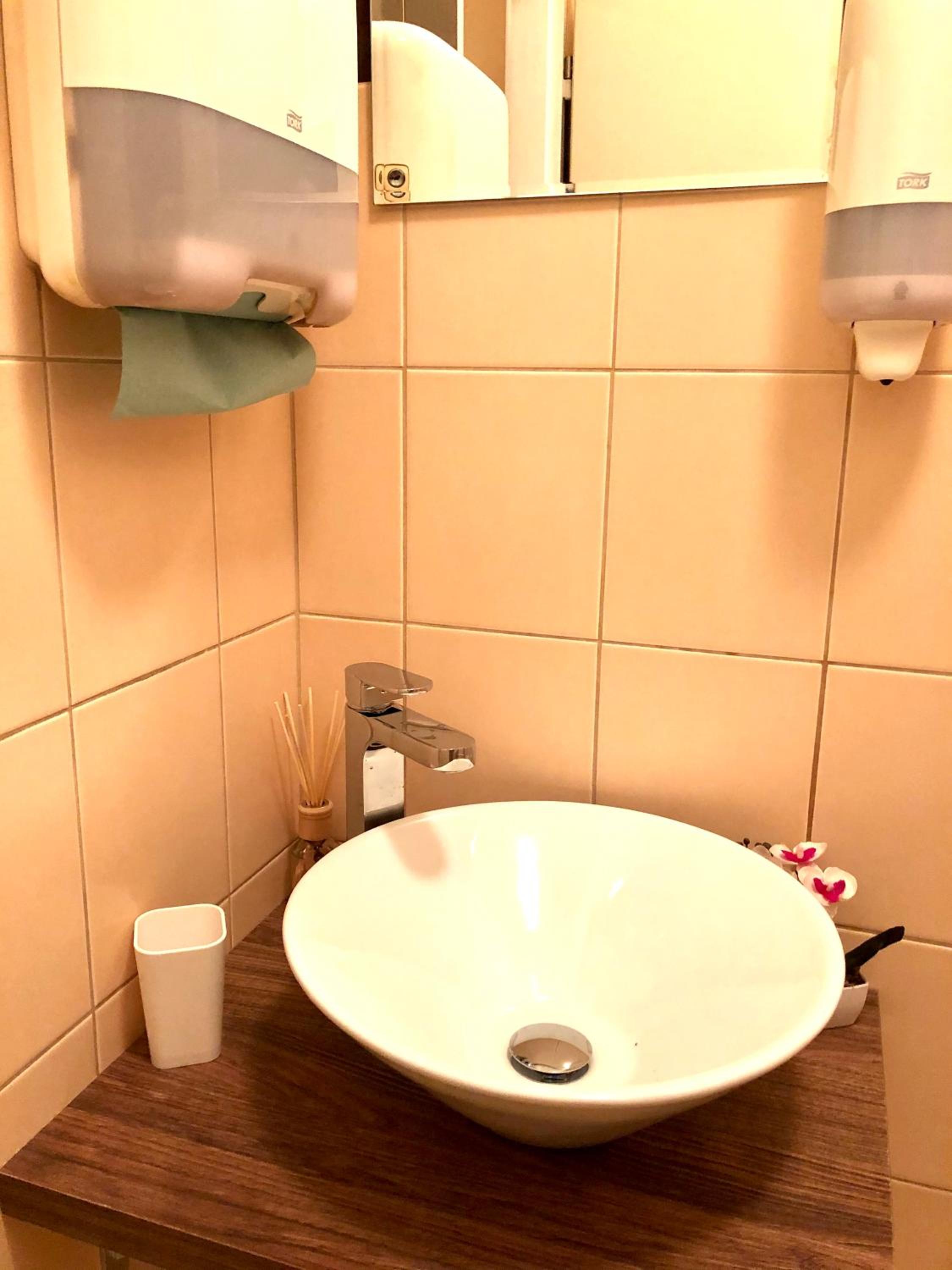Photo 46