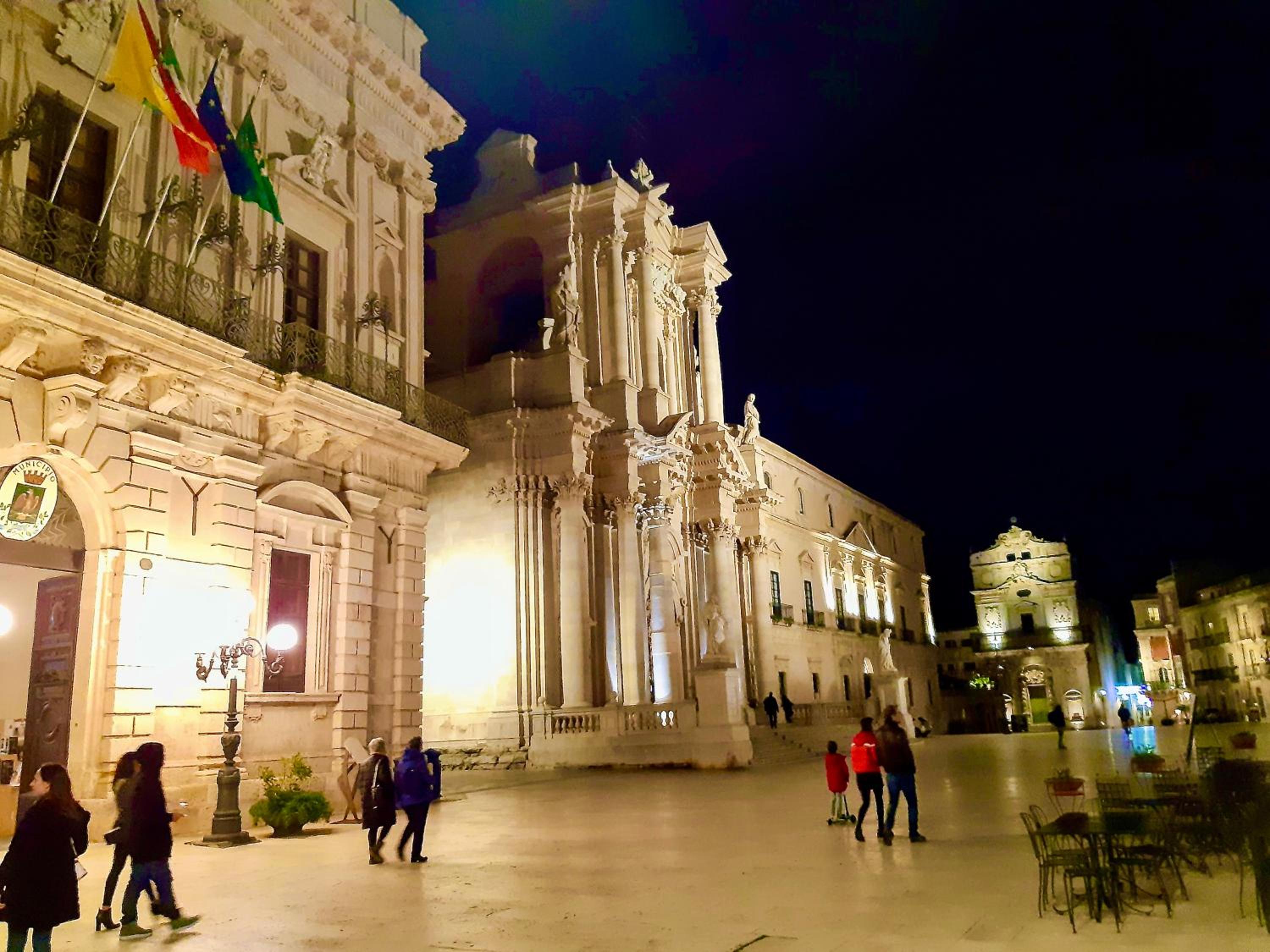 Incantevole appartamento in palazzo storico Ortigia