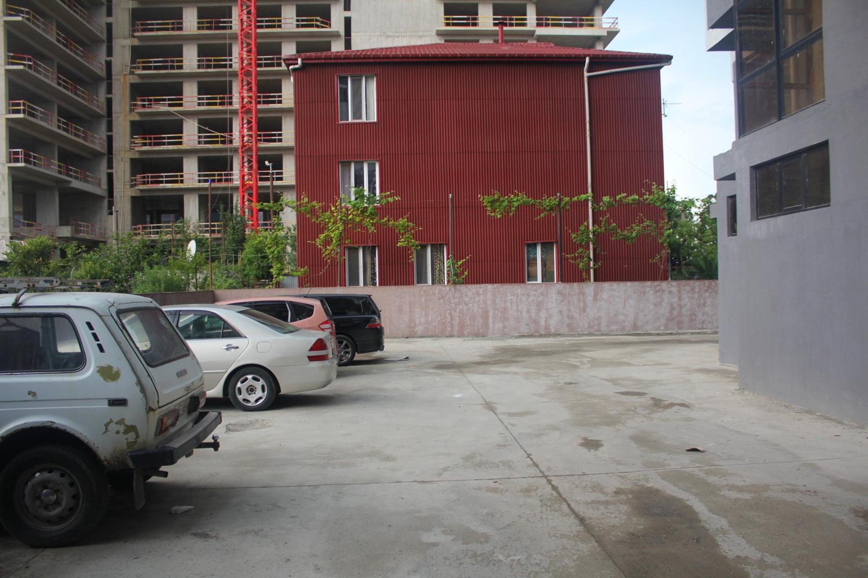 Photo 6