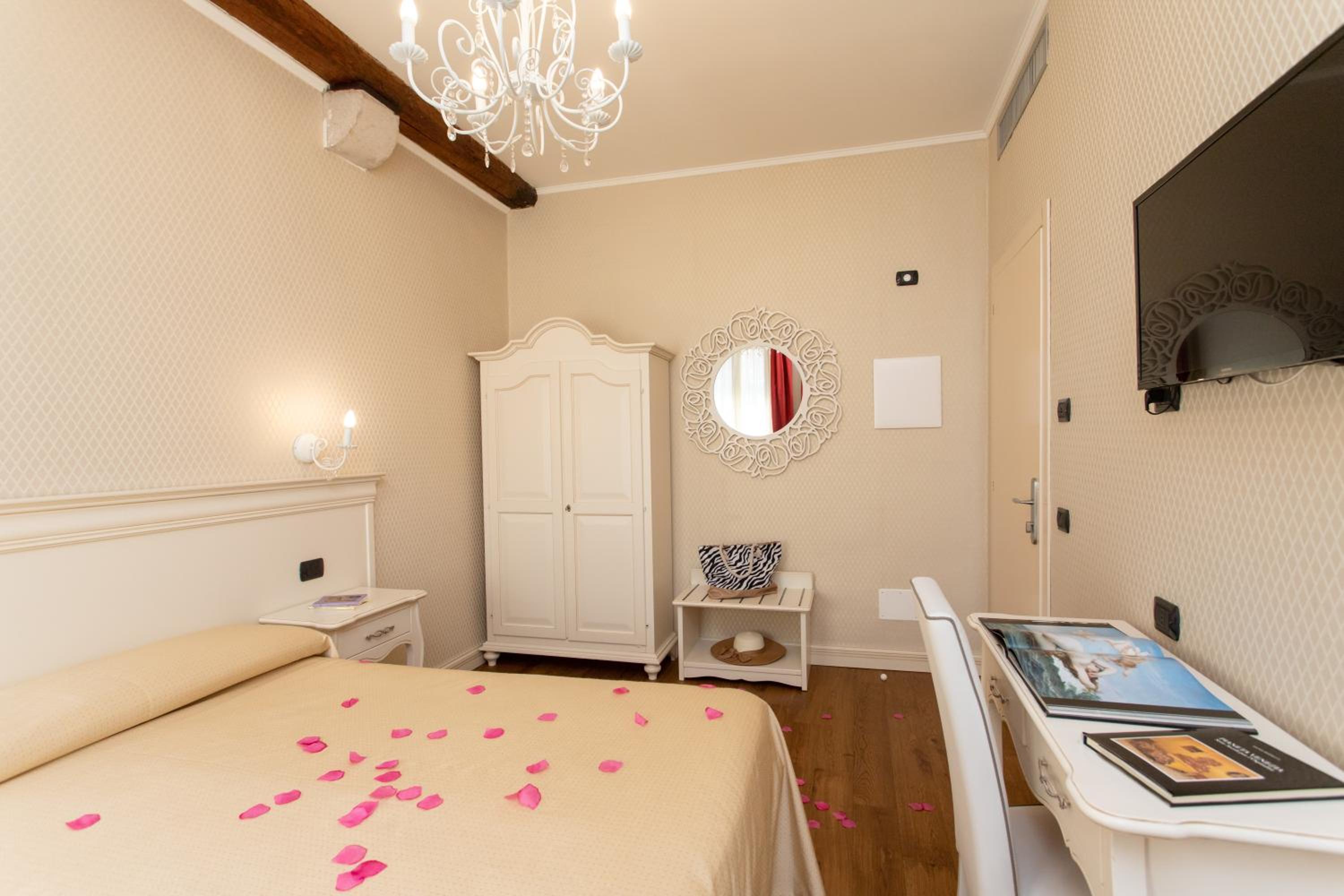 Charming Palace Santa Fosca