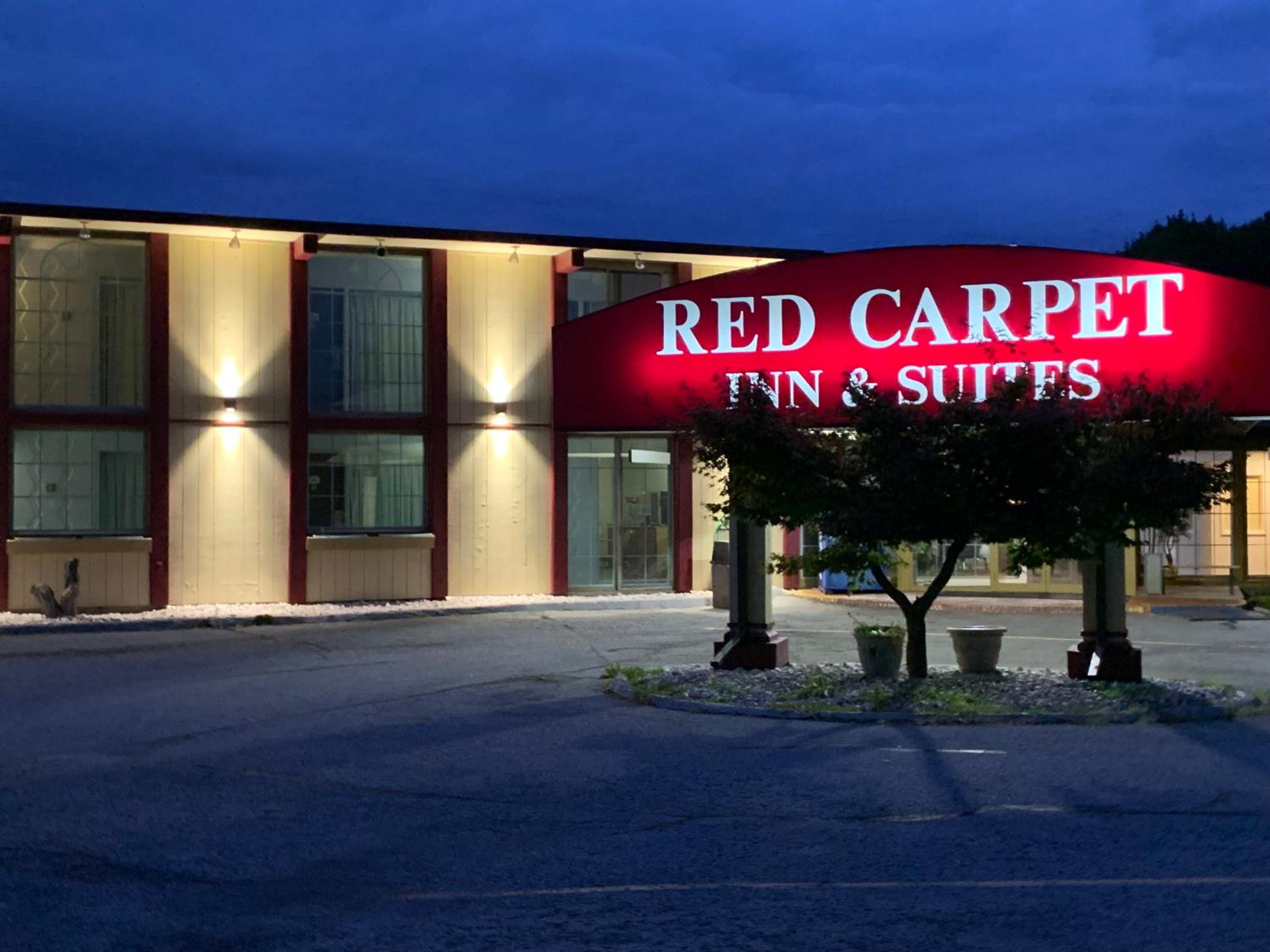 Red Carpet Inn & Suites Ebensburg view 2