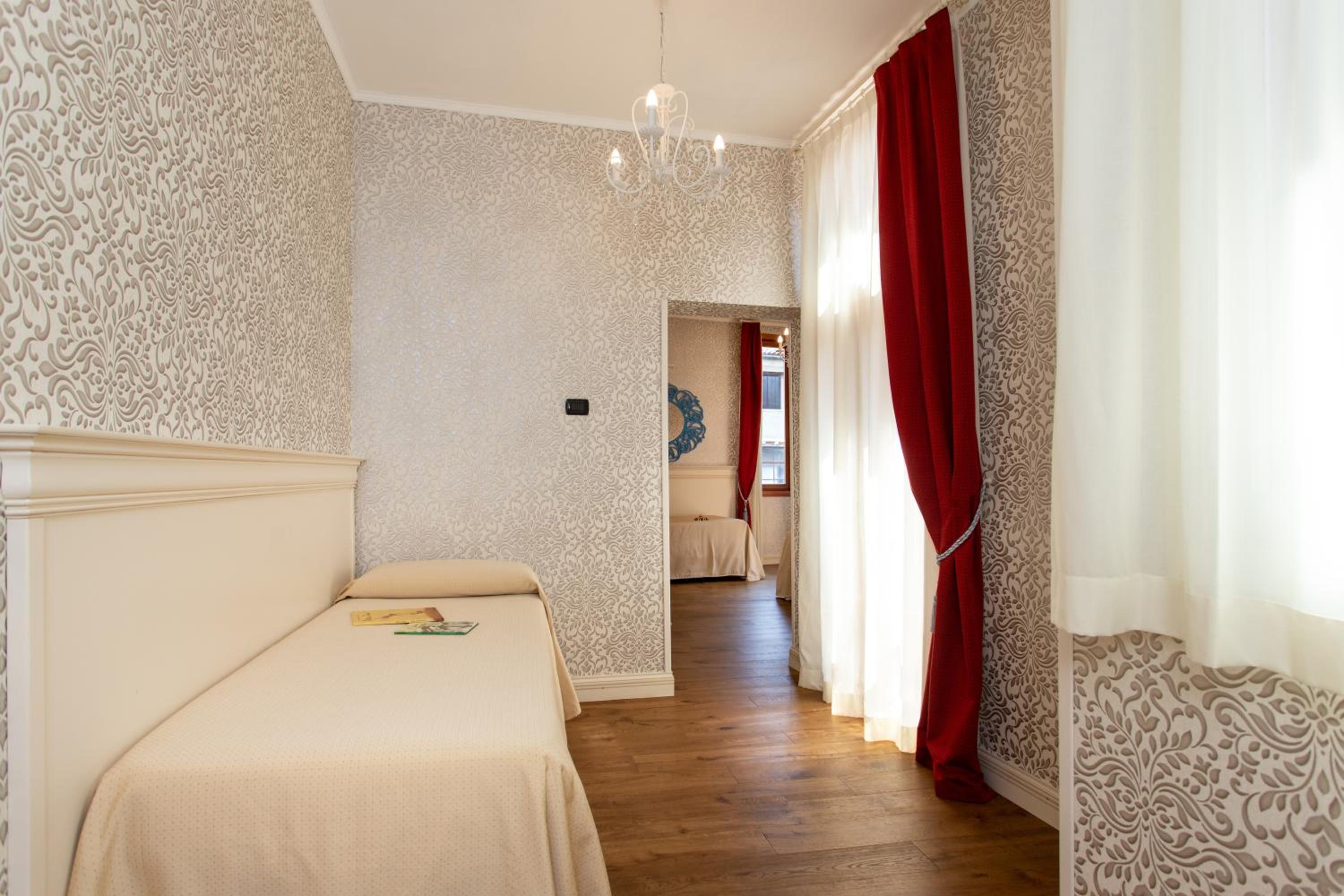 Charming Palace Santa Fosca