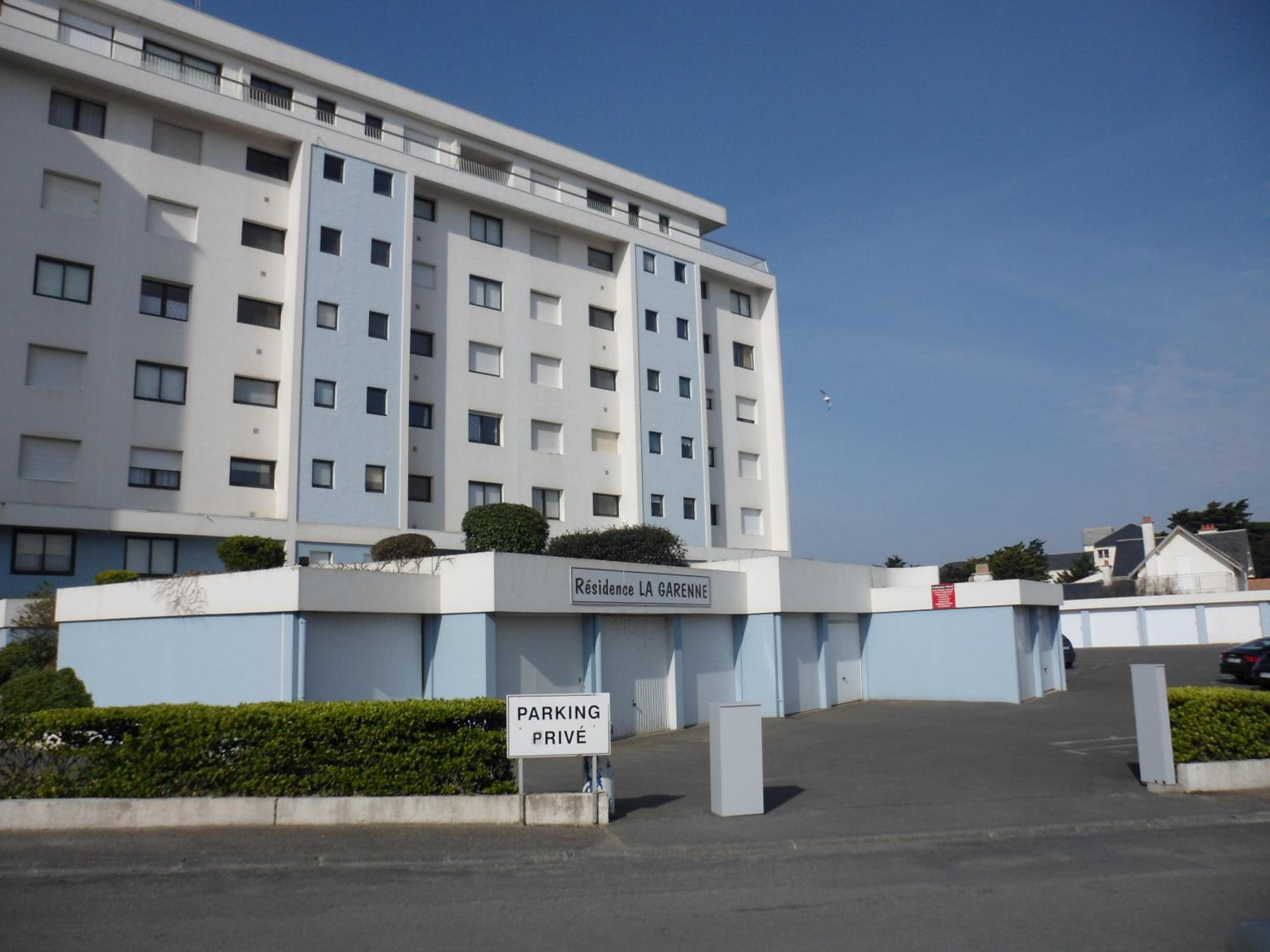Résidence La Garenne à La Grande Plage, vue mer, piscine et parking privé, 6 personnes