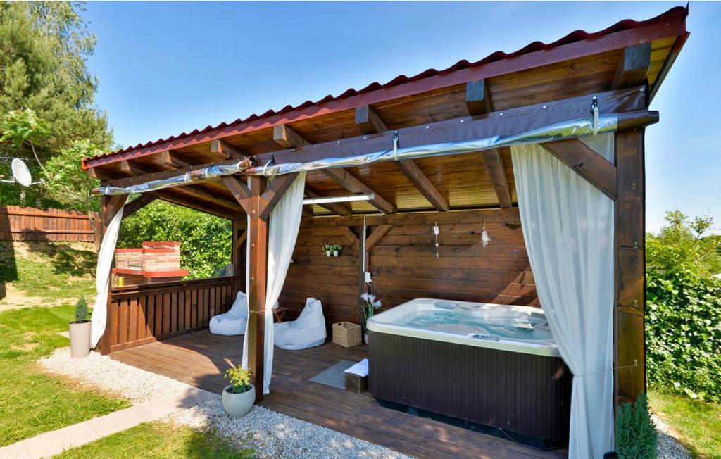 Peaceful countryside retreat with pool, hot tub & sauna view 4