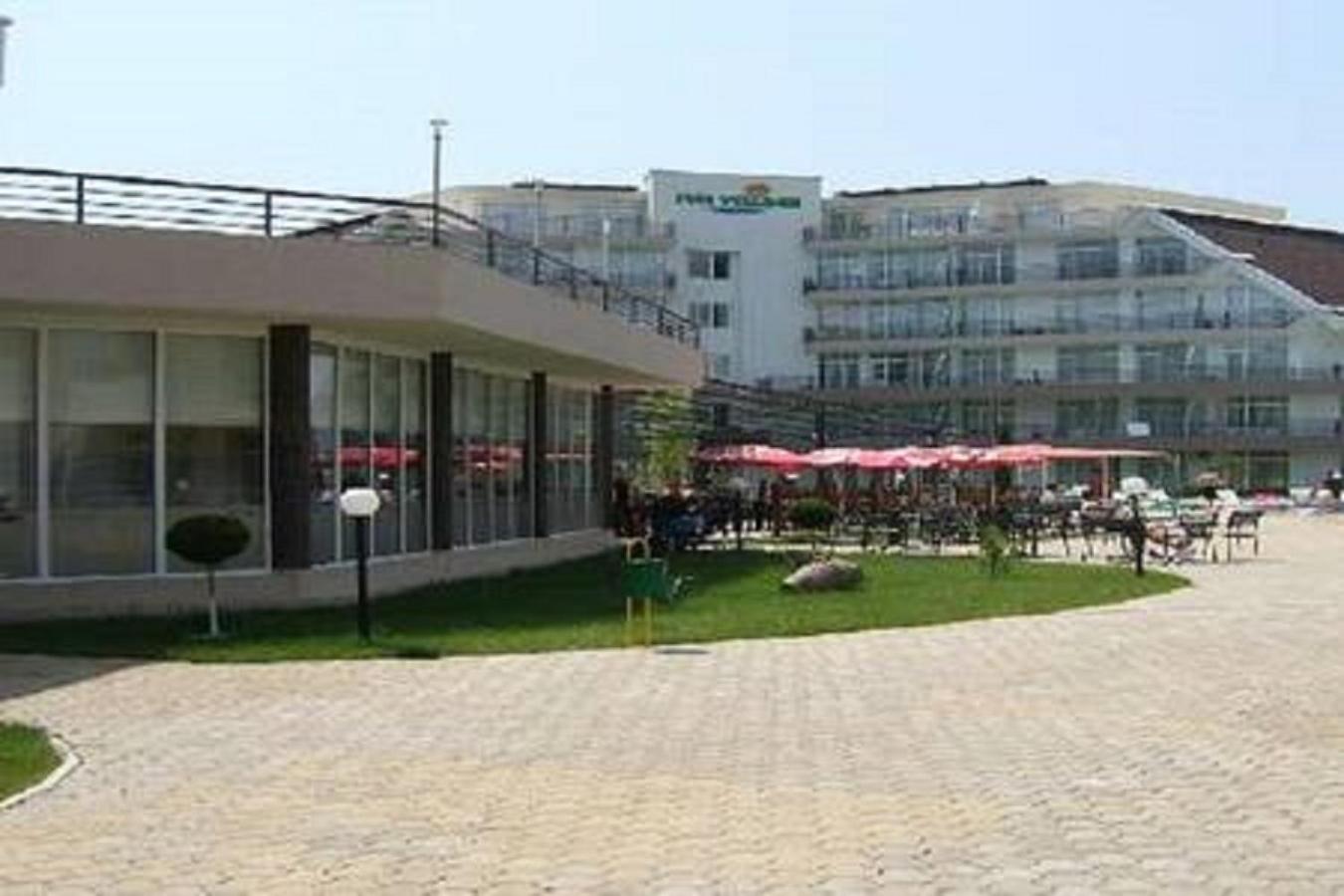 Hotel Yves 2 Bed apart at Sun Village Sunny Beach not far away from the sea - Image 1