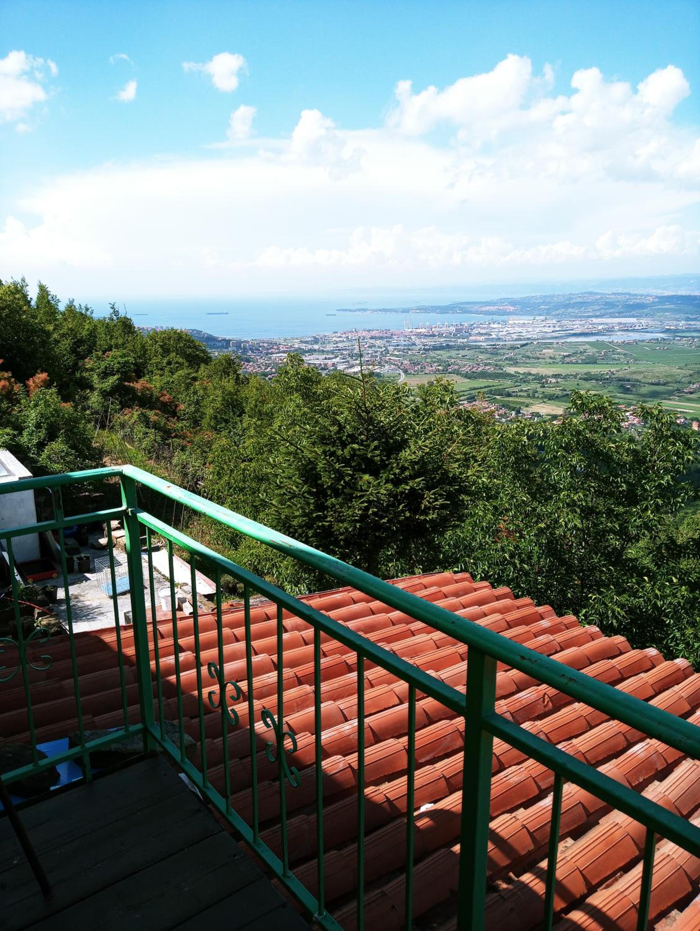 Apartments Pomjan Pogled na gore view 3