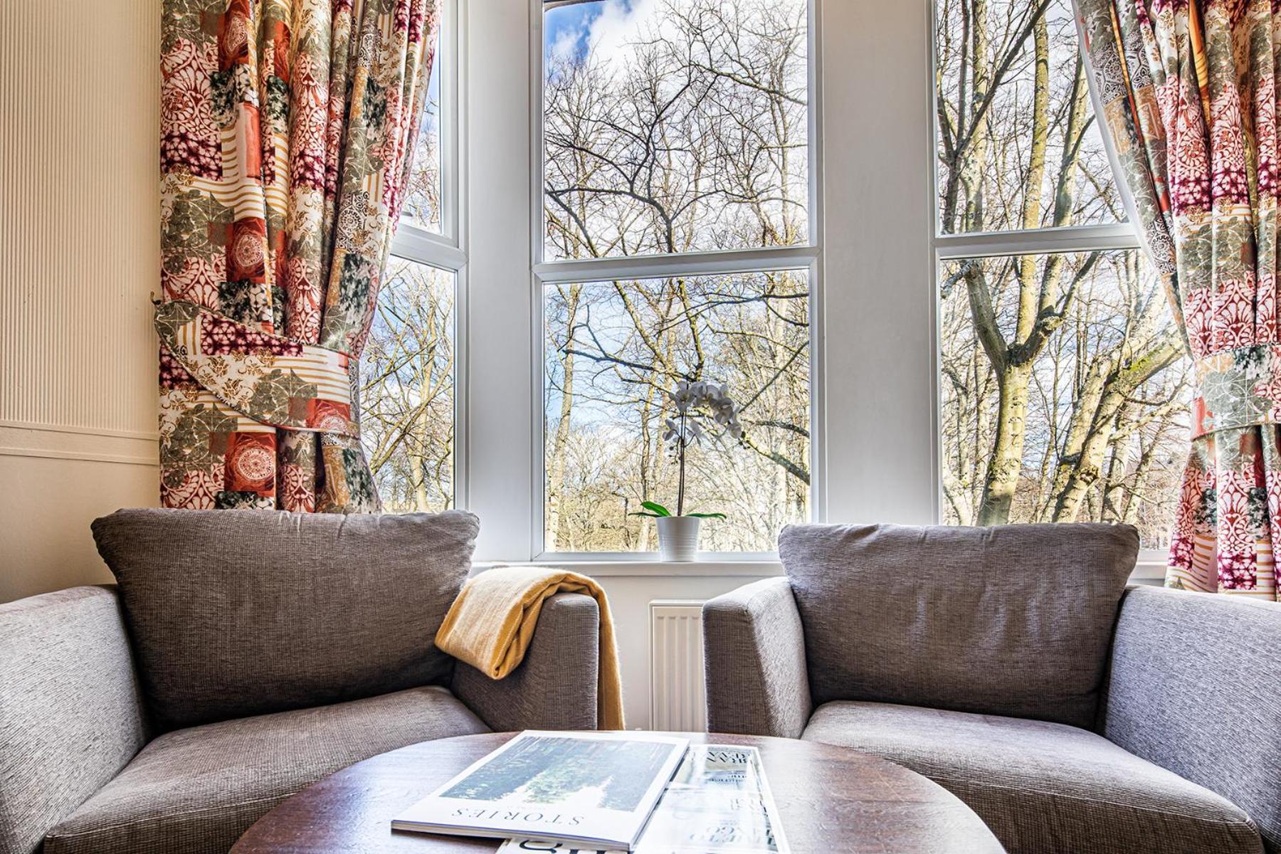 Fountains Guest House - Harrogate Stays with FREE PARKING