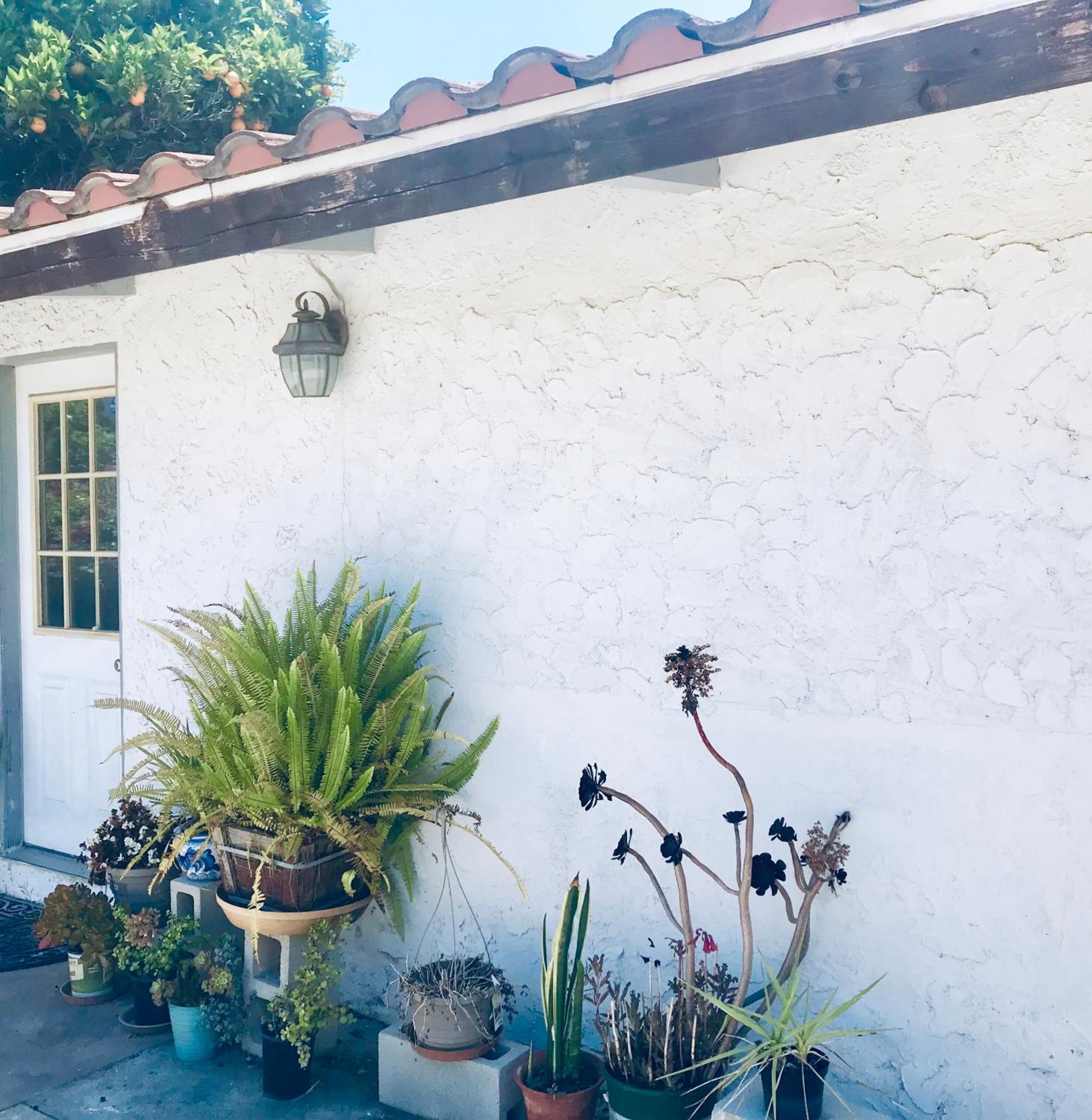 3 Bedrooms Guest House, Pacific Beach, Sea World, Downtown,& 3 bus lines-3 view 4