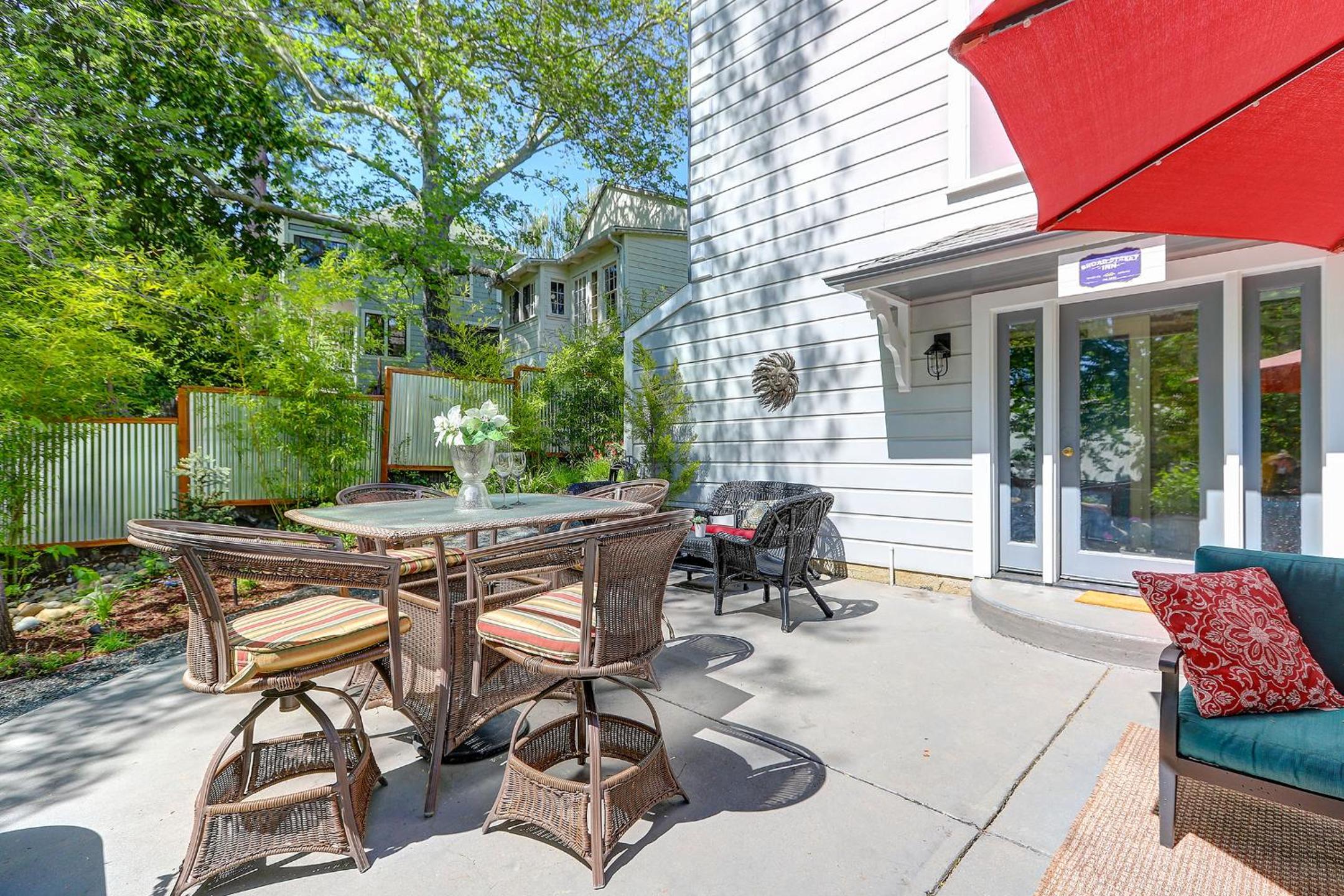 Broad Street Inn