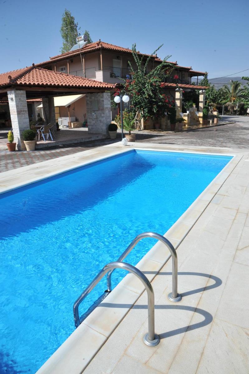 Angelos Kandia Apartments