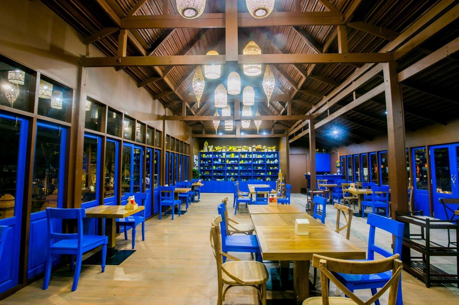 restaurant