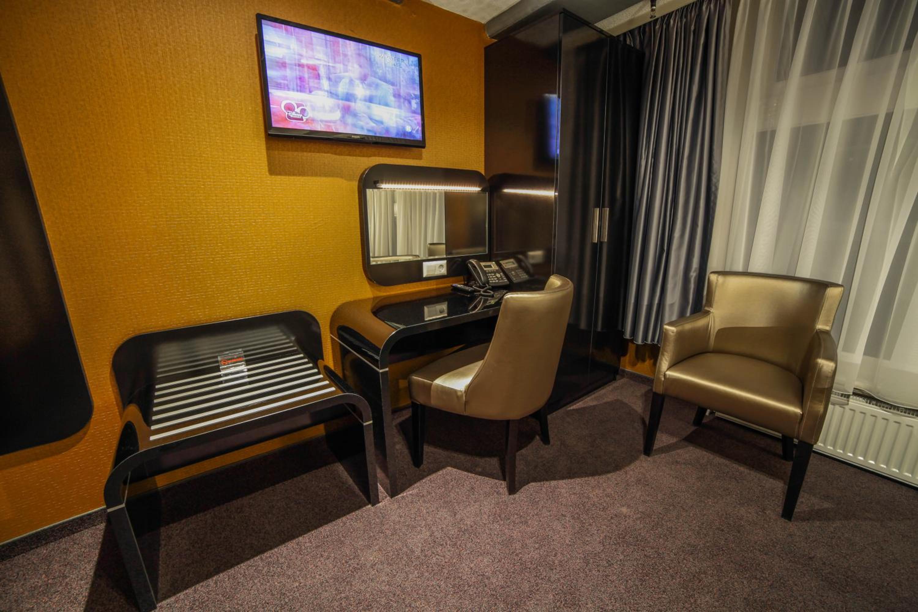 Hotel Mansion photo 2