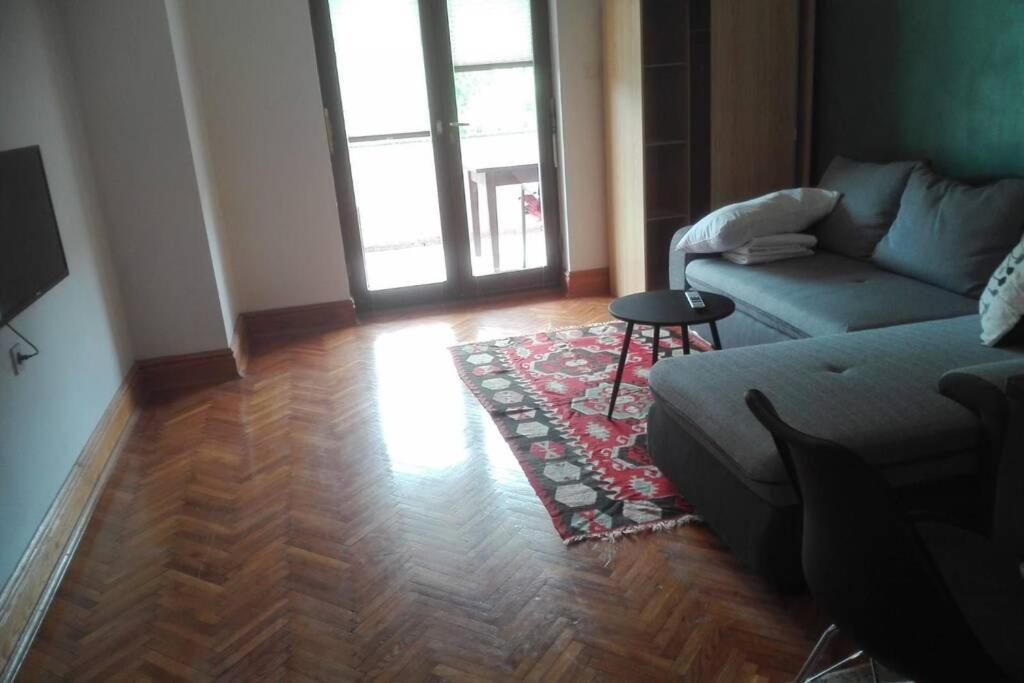 One bedroom apartment with two terraces in an orchard view 5