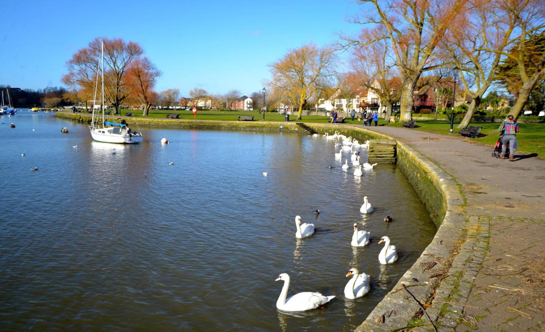 Quay Corner, 5 bed house, Christchurch Dorset view 2