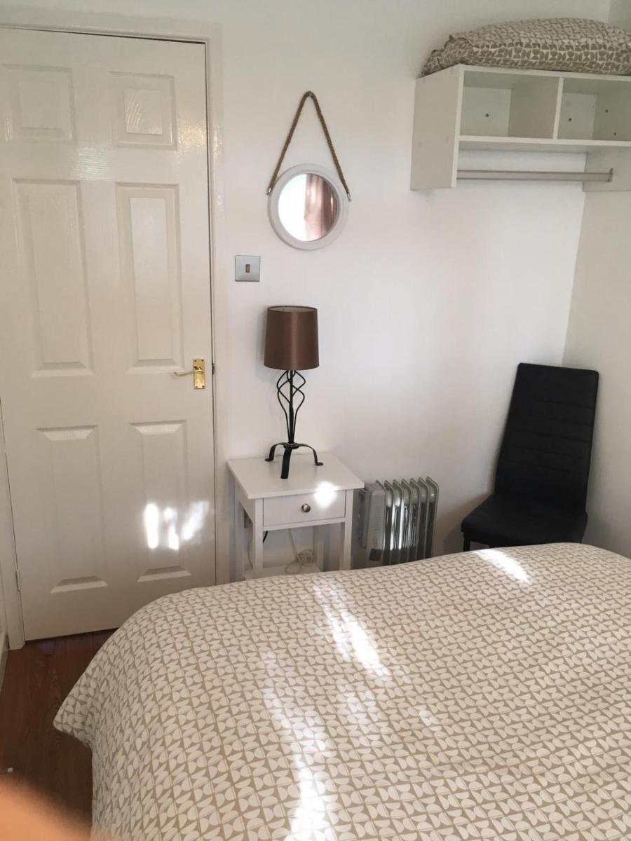 218 - 2 Bed Chalet, Belle Aire, Beach Road, Hemsby, NR29 view 4