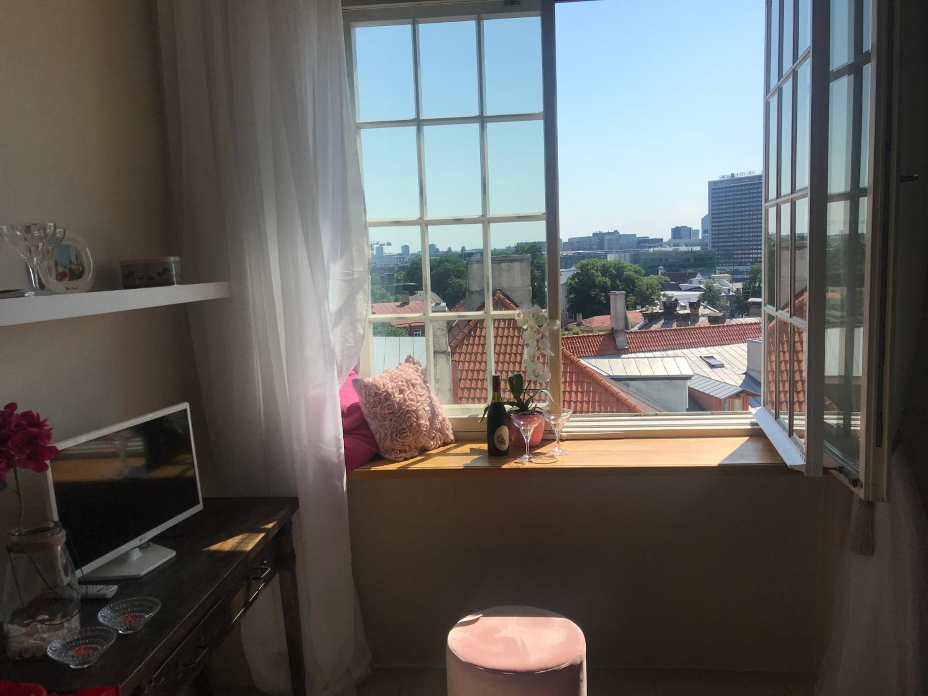Cozy oldtown studio with magnific city view view 4