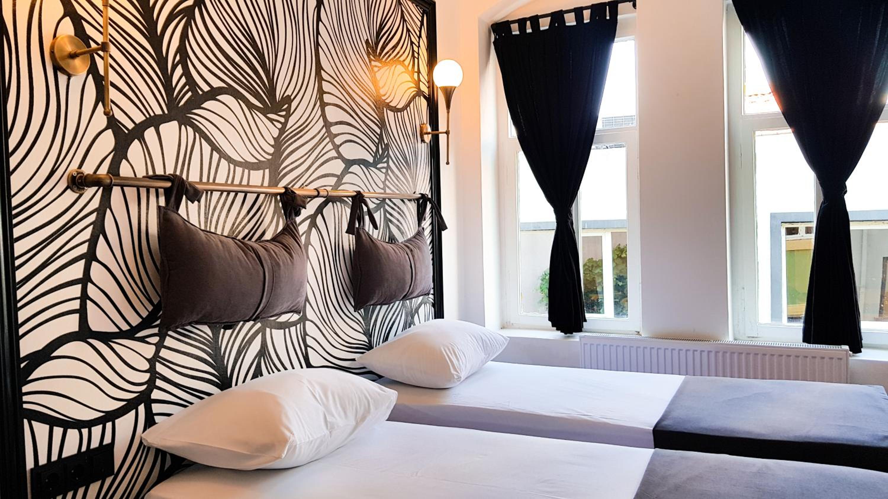 Casa Rosa Suites - Image 13