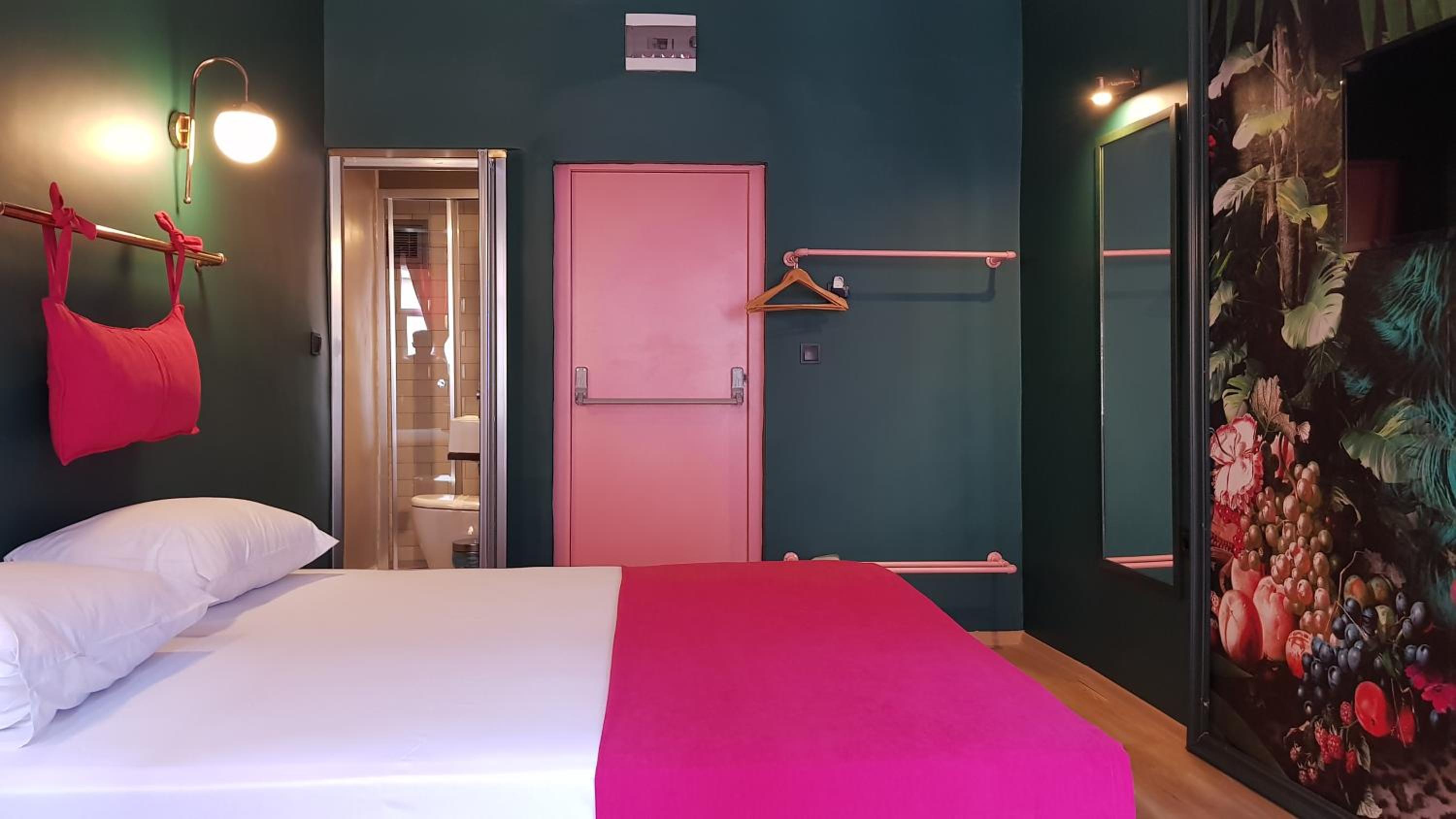 Casa Rosa Suites - Image 18