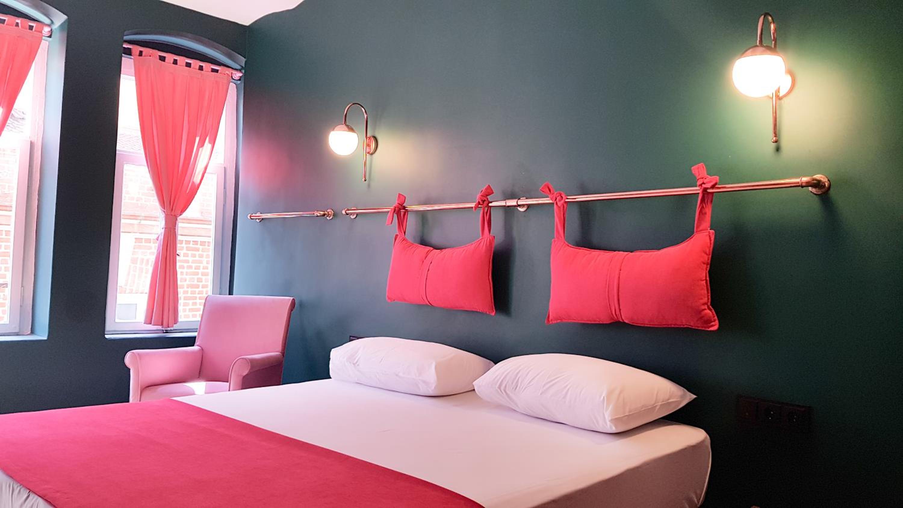 Casa Rosa Suites - Image 16