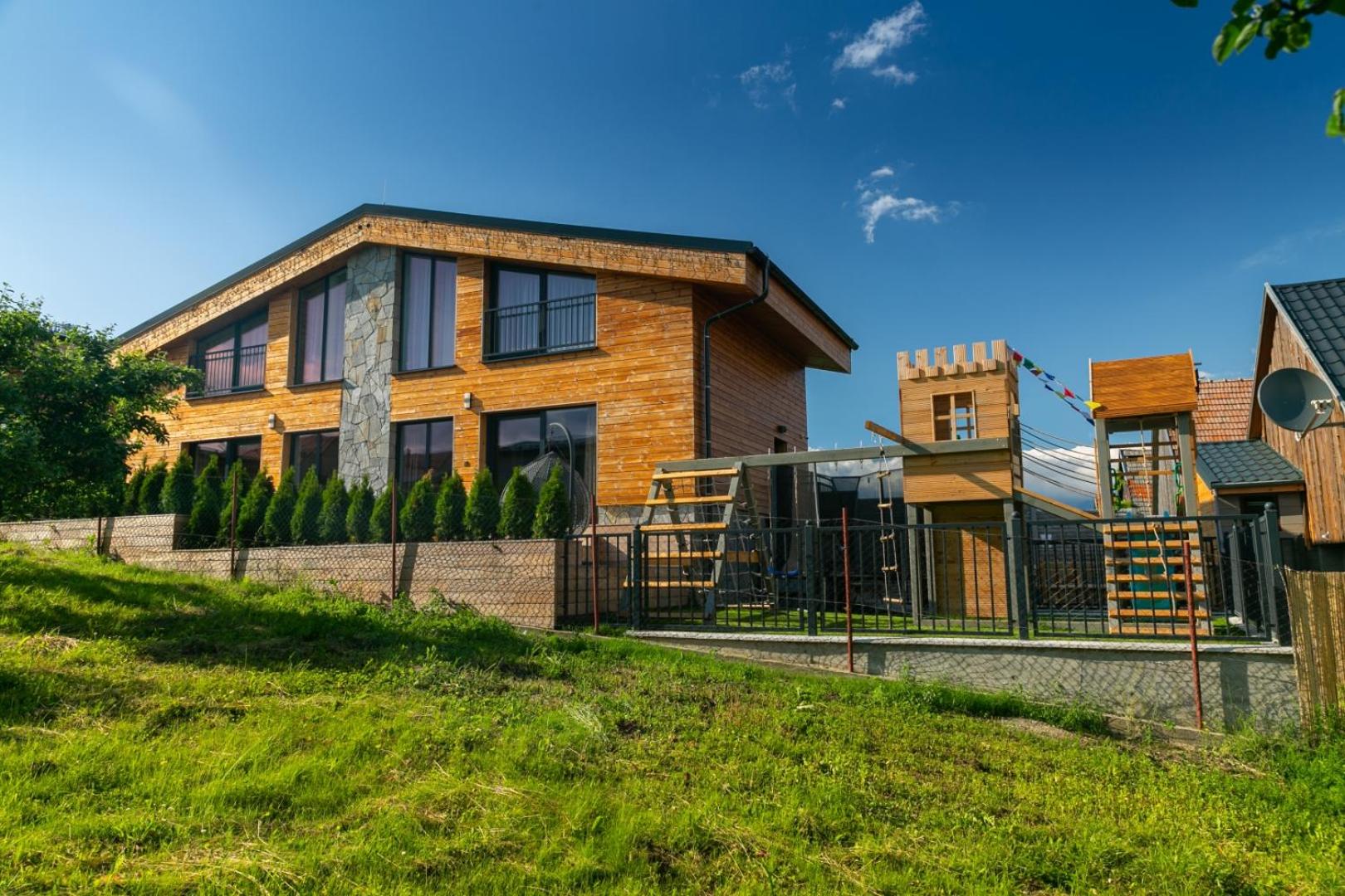 Hotel Apartments Pemikas I - Image 1