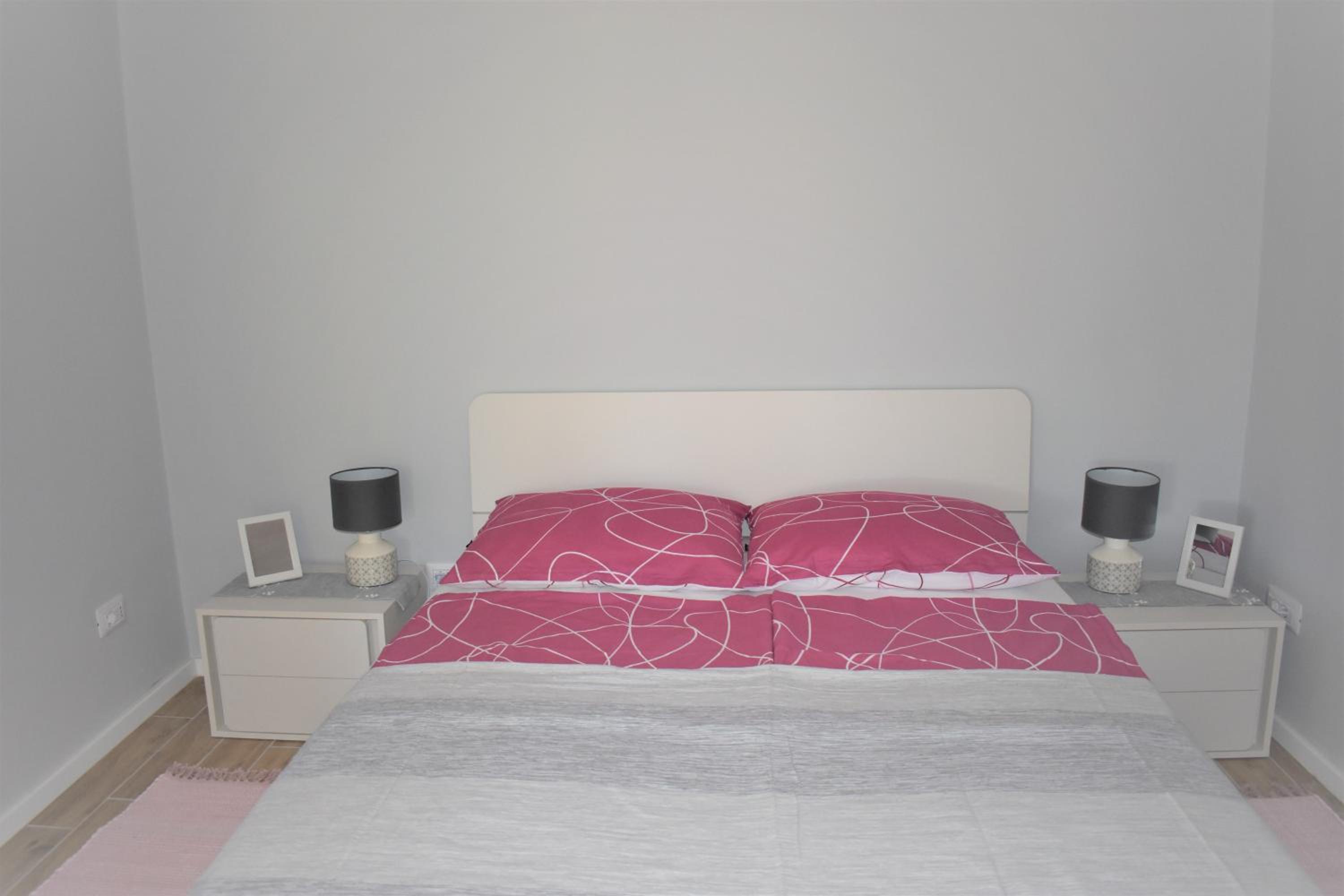 Apartman Tomki - modern, refurbished 2 bedroom apartment - 4 guests photo 4