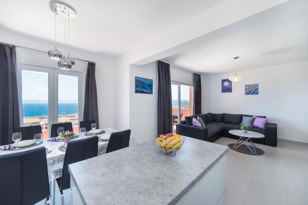Apartments Deluxe Vučko view 2