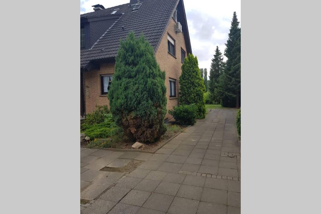 Ferienwohnung und Monteurwohnung mit großer begehbarer Dusche