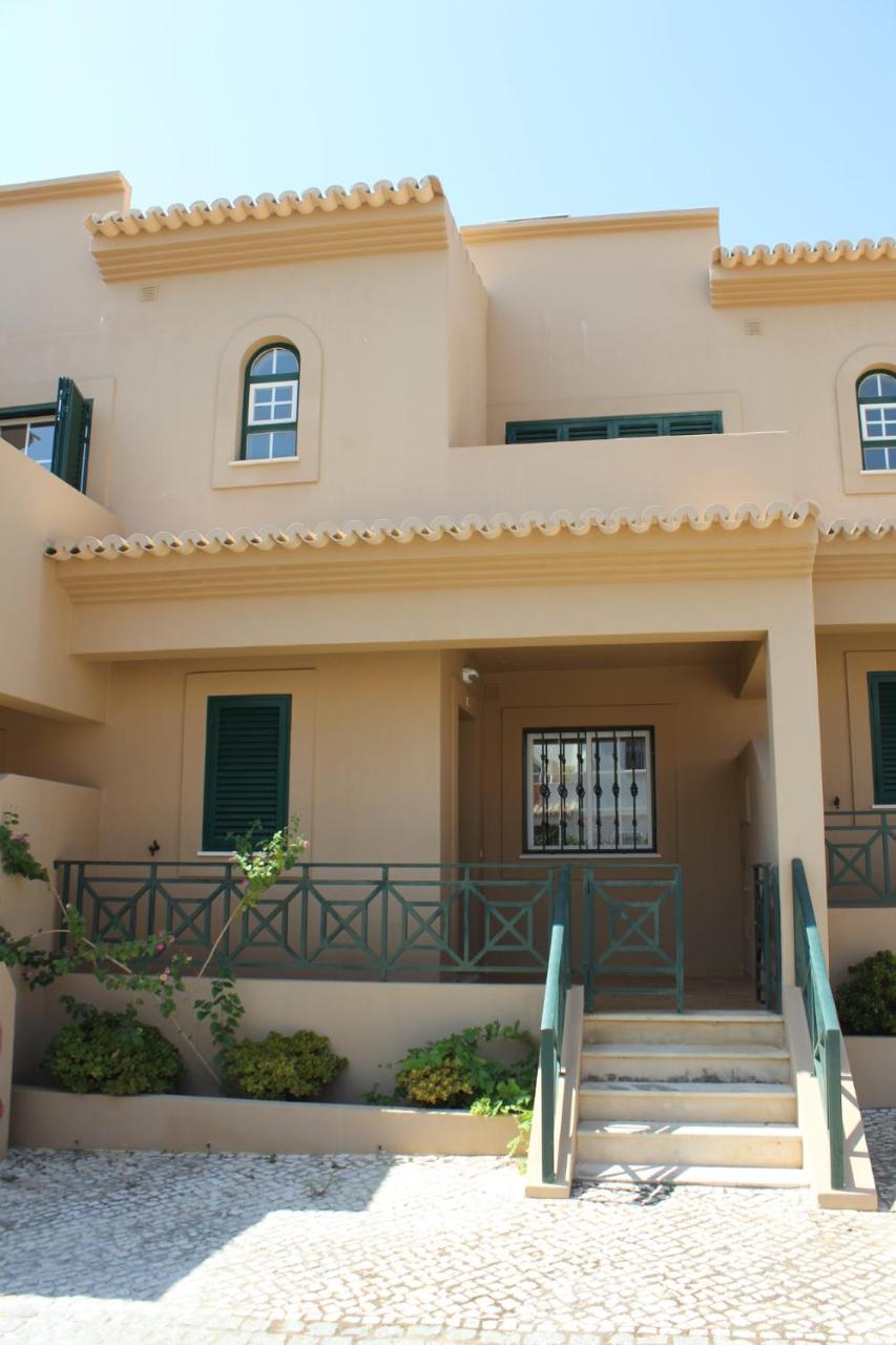 Villa V2 AA view 4