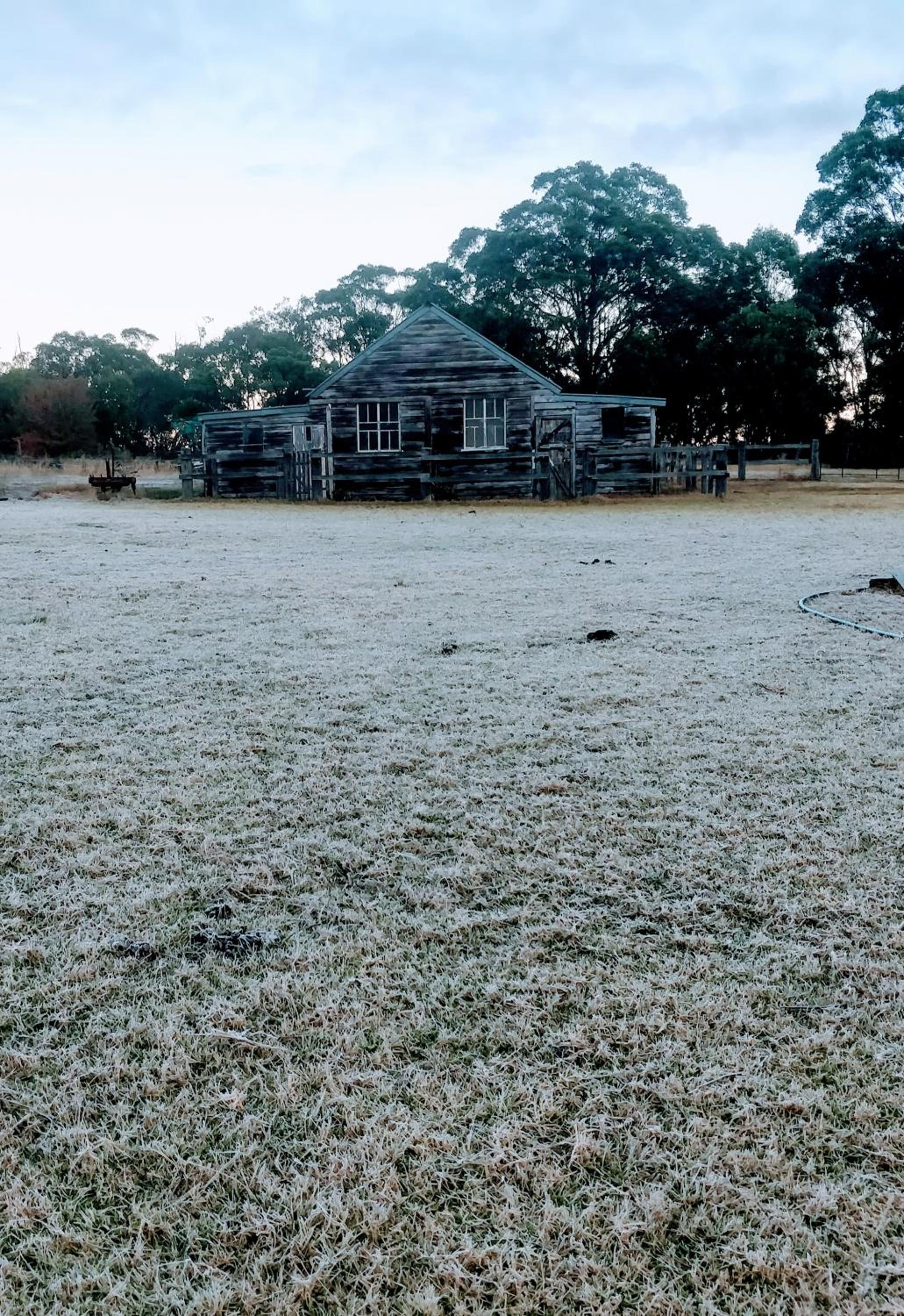 Straw House Farm - STANTHORPE