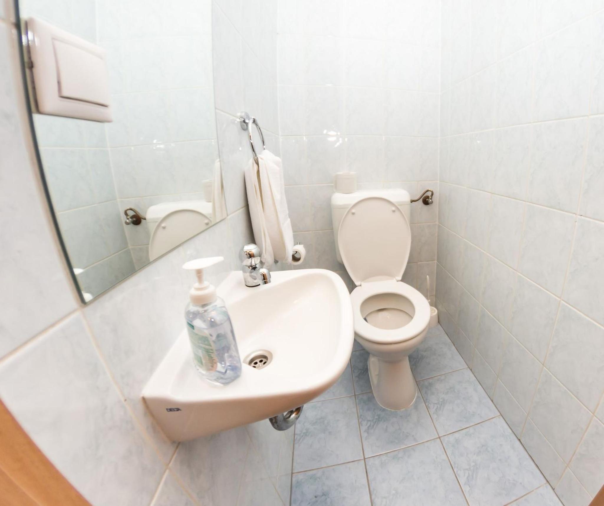 Arpad Bridge Apartments