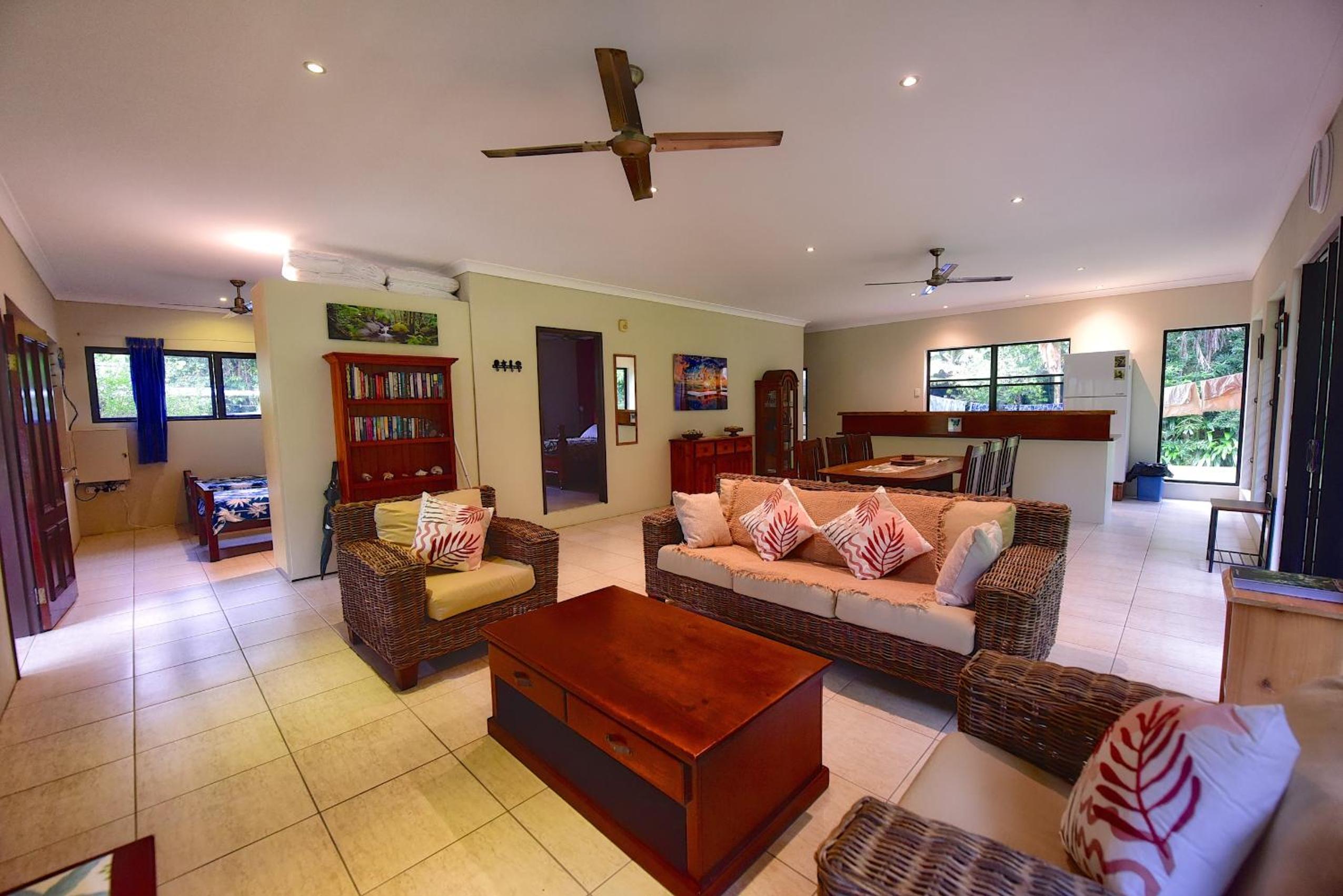 Thornton Beach Bungalows Daintree