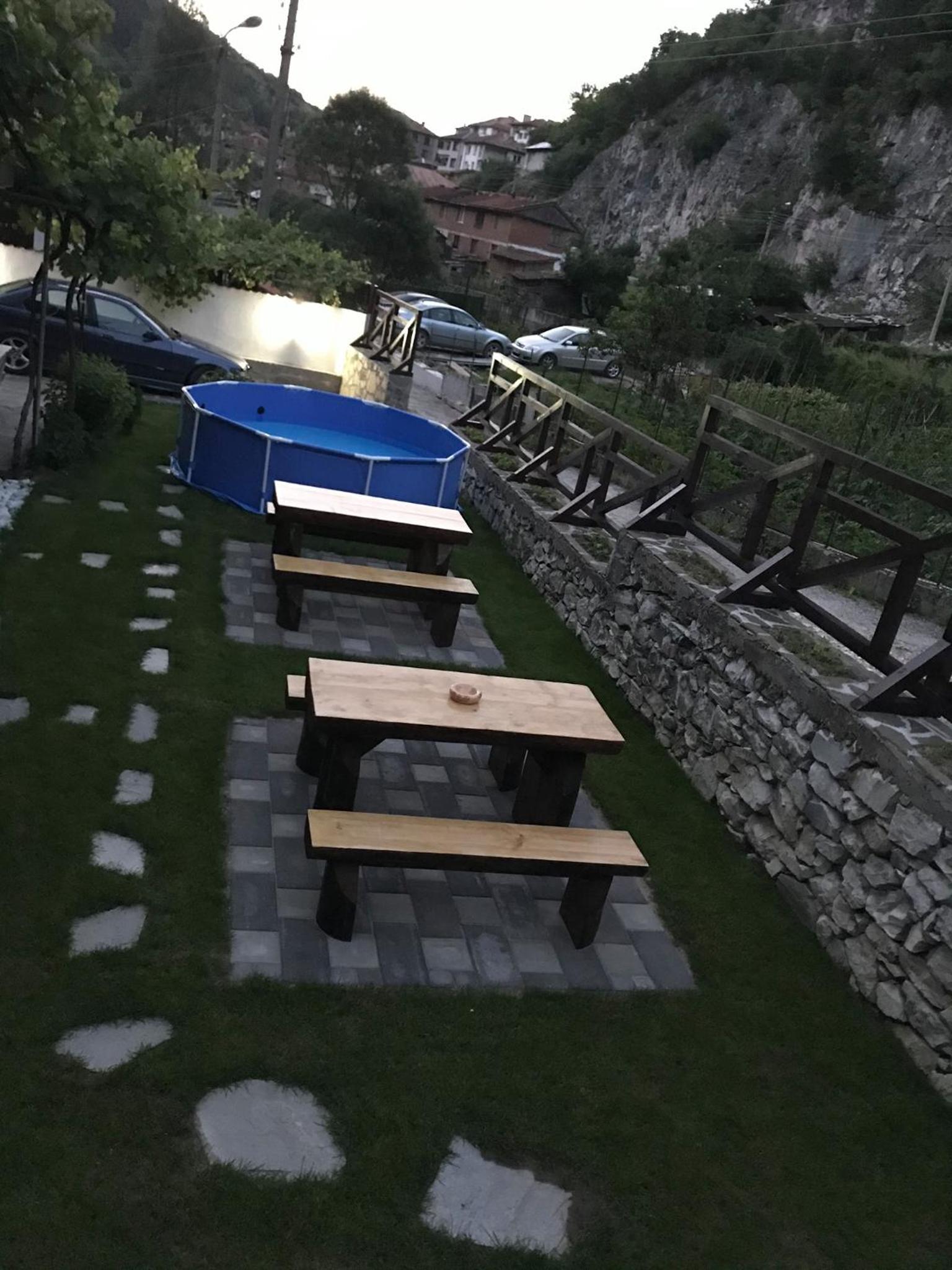 Viktoria Paradise