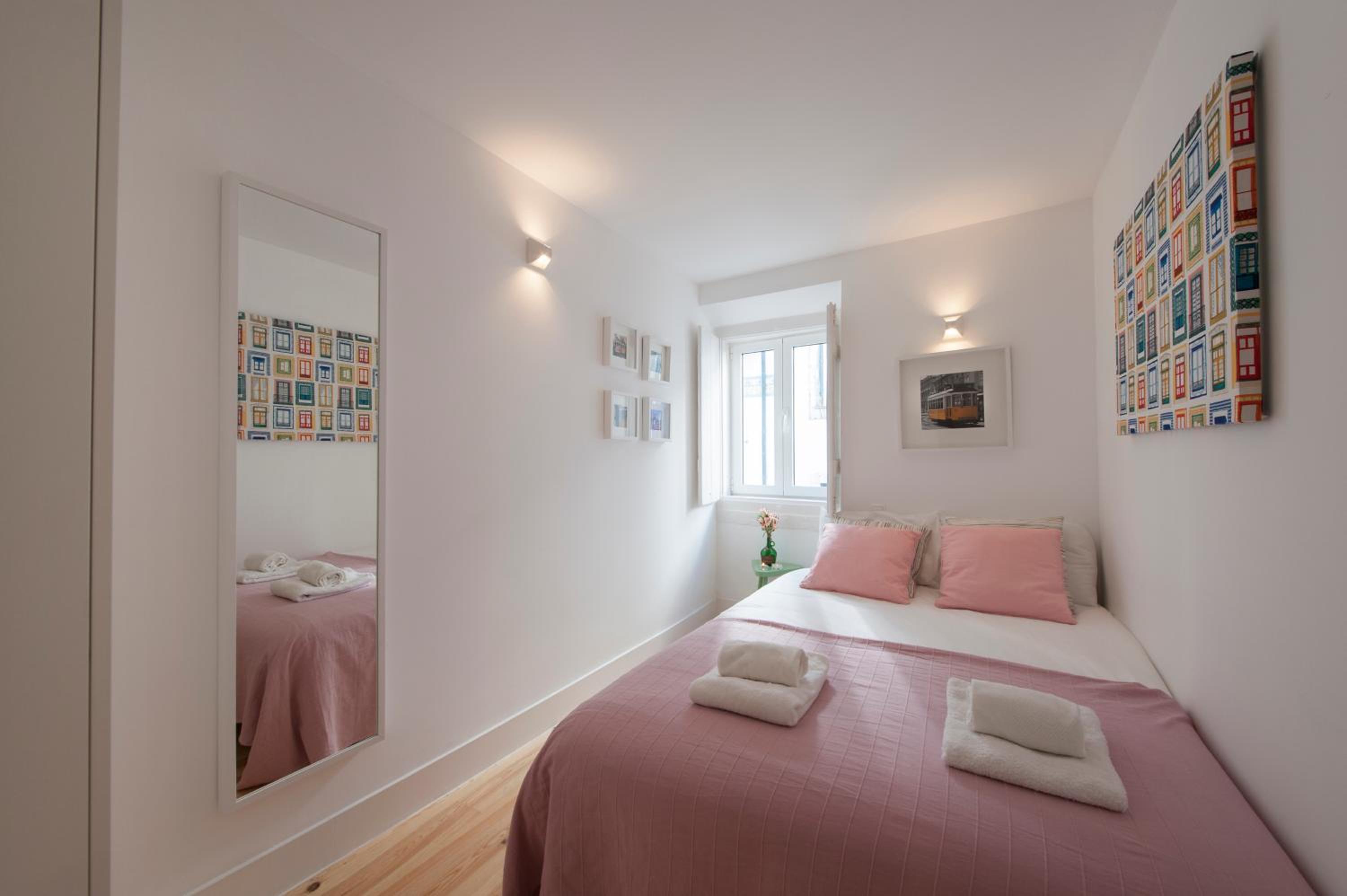 Light Green Apartments - Downtown Lisbon view 4