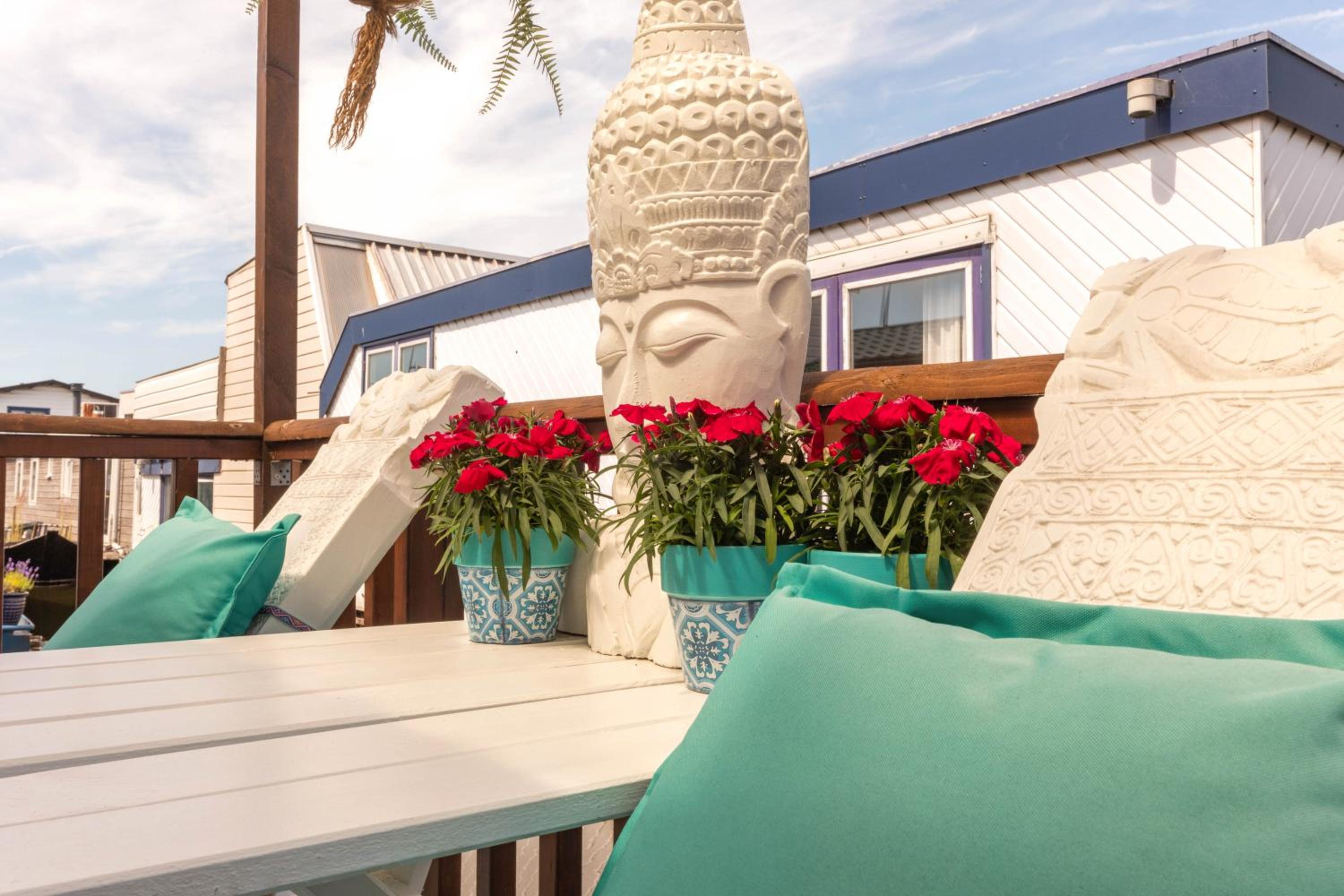 CASA KAREN - Houseboat studio with private terrace
